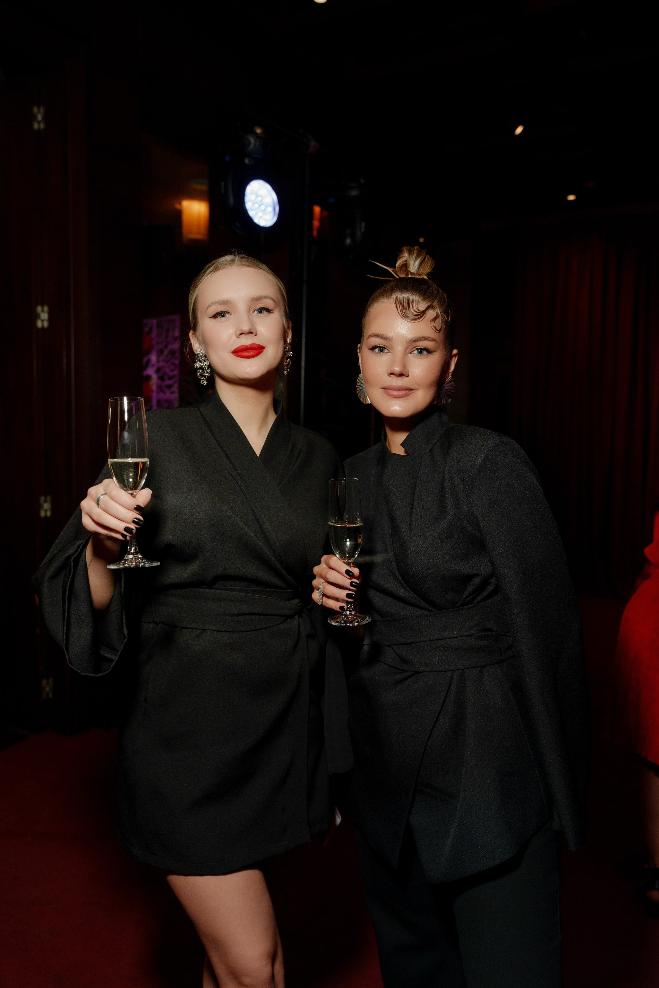 Репортажный фотограф на день рождения в ресторане KAI. Репортажный фотограф Москва Сергей Дружинин