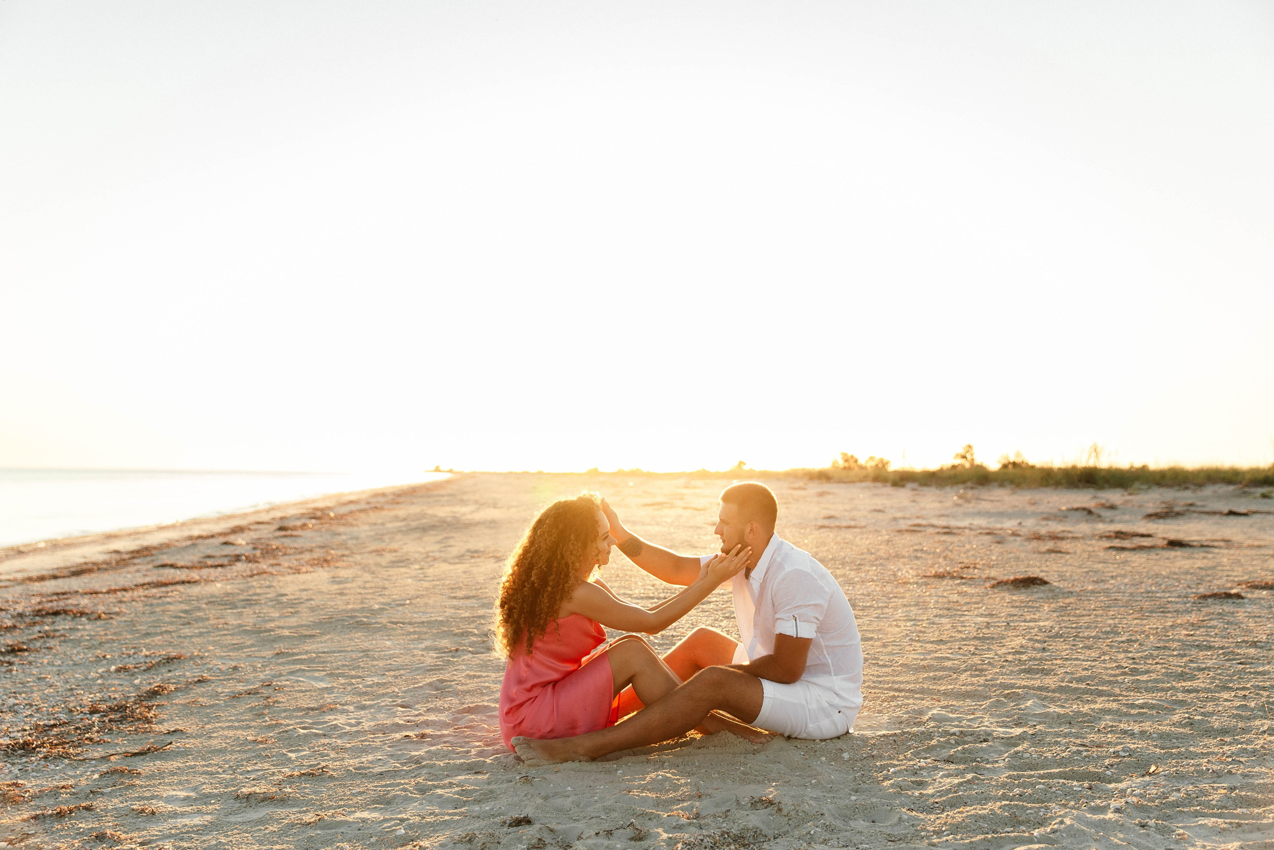 Красивая love story фотосессия на закате у моря. Свадебный фотограф и видеограф Краснодар, Ростов, Сочи, Новороссийск