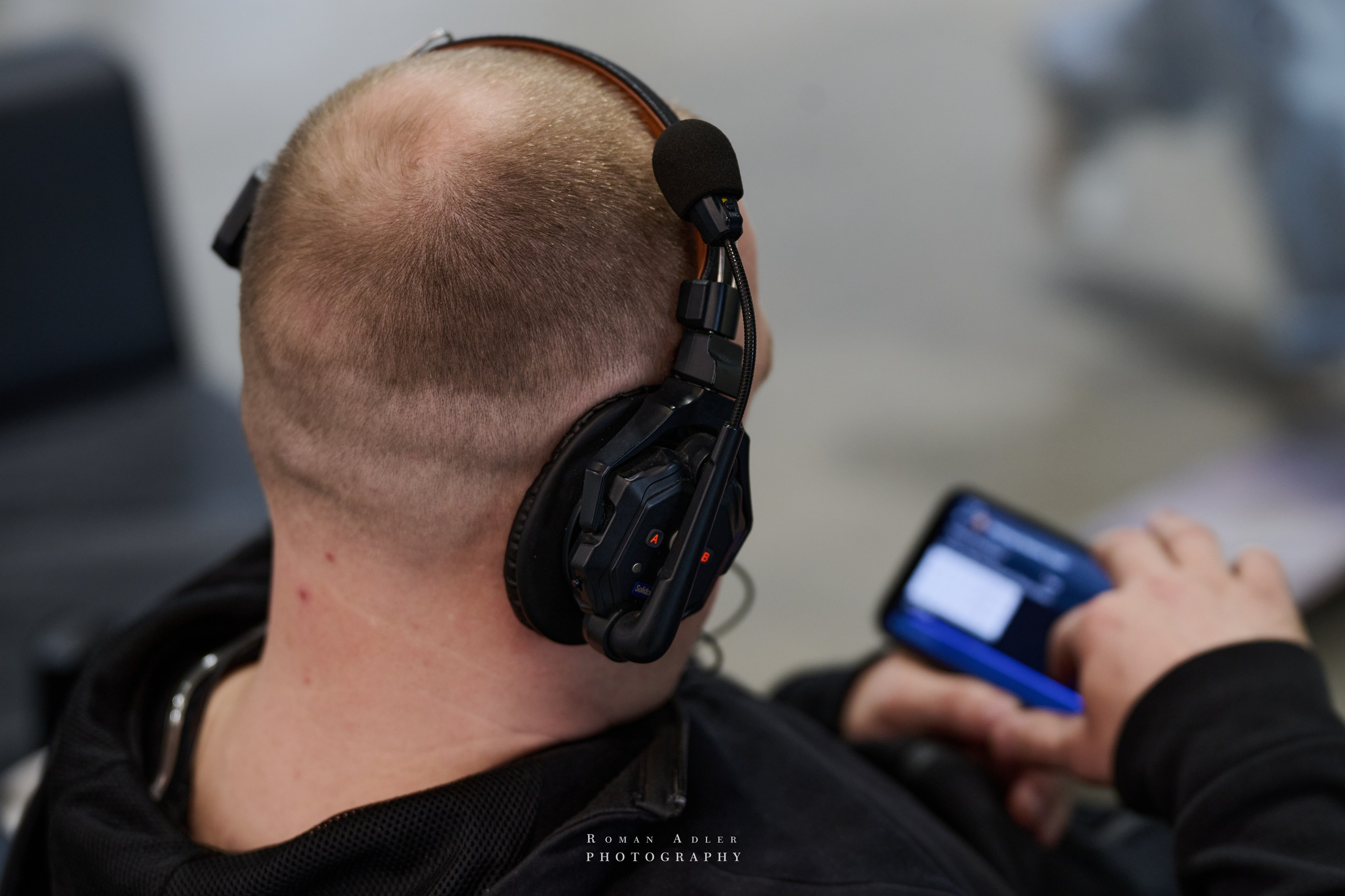 Репортаж со съёмок фильма «Своя в доску». Фотограф Роман Адлер