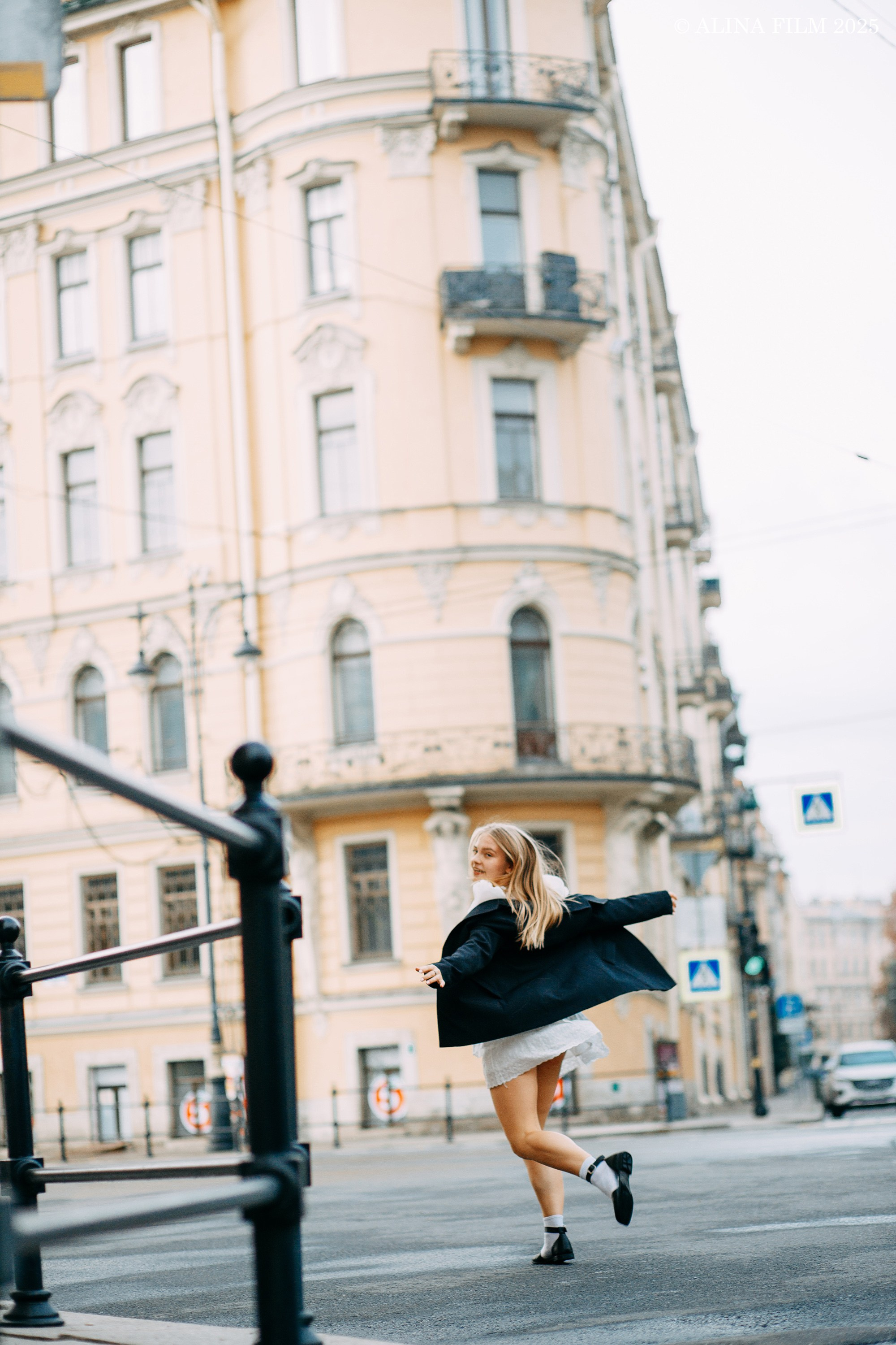 Фотосессия на рассвете у Казанского собора. Фотограф в Санкт-Петербурге Alina Film