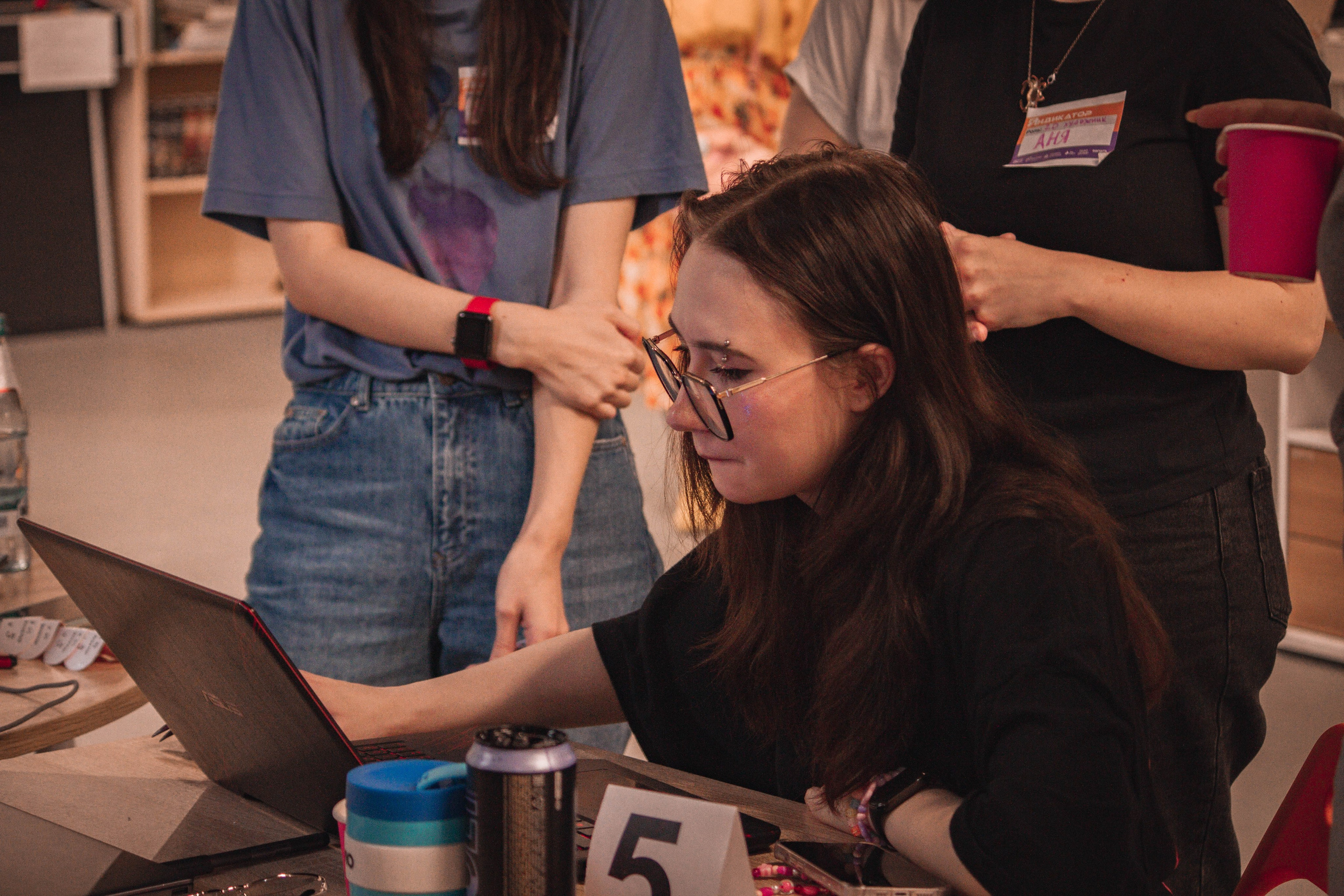 ЖЕНСКИЙ ГЕЙМДЖЕМ — Творческий сбор разработчиц. Создадим шедевр? Виталина и её фотоискусство