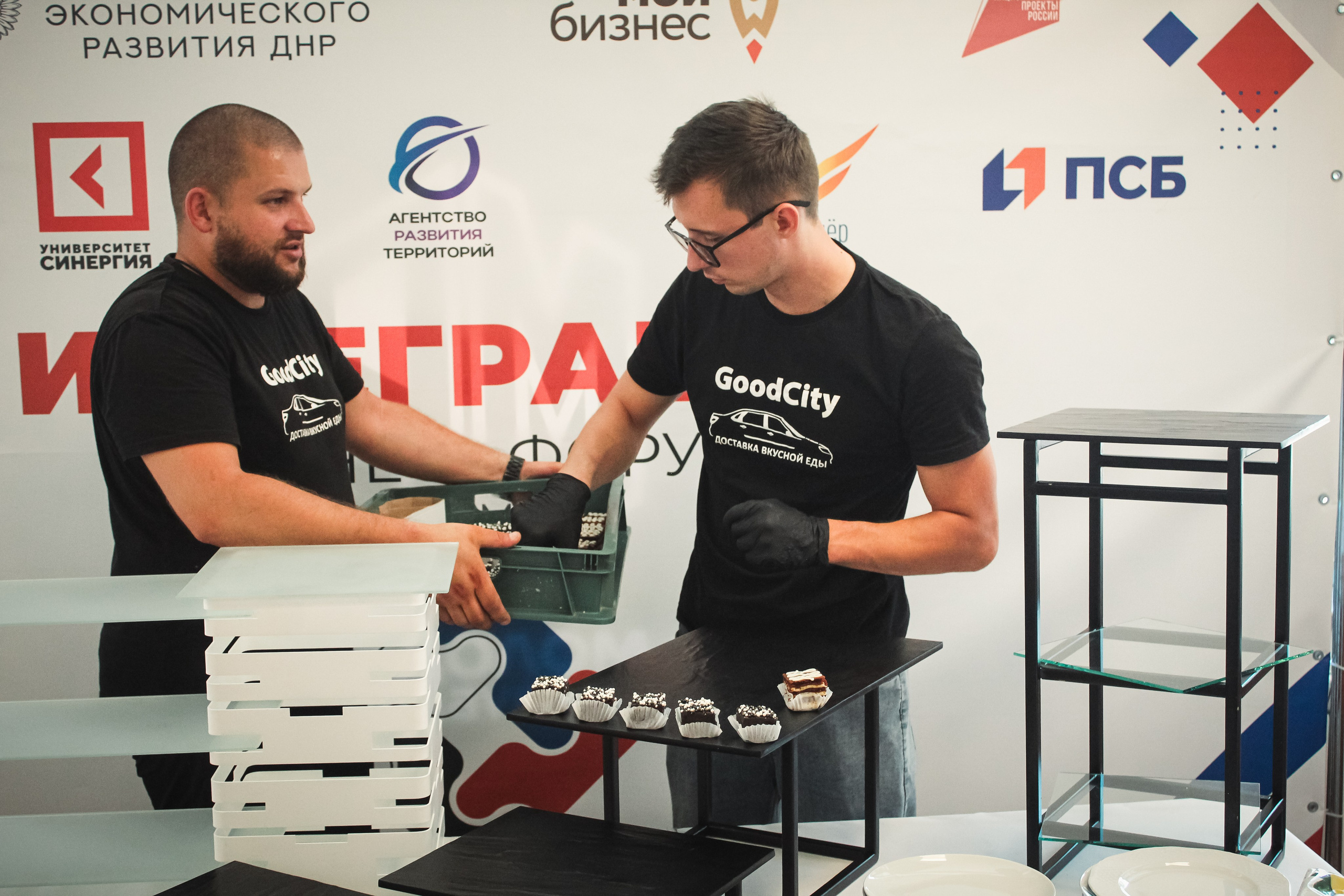 Сбер. Бизнес-завтрак. Илья Чемис — Фотограф в Мариуполе