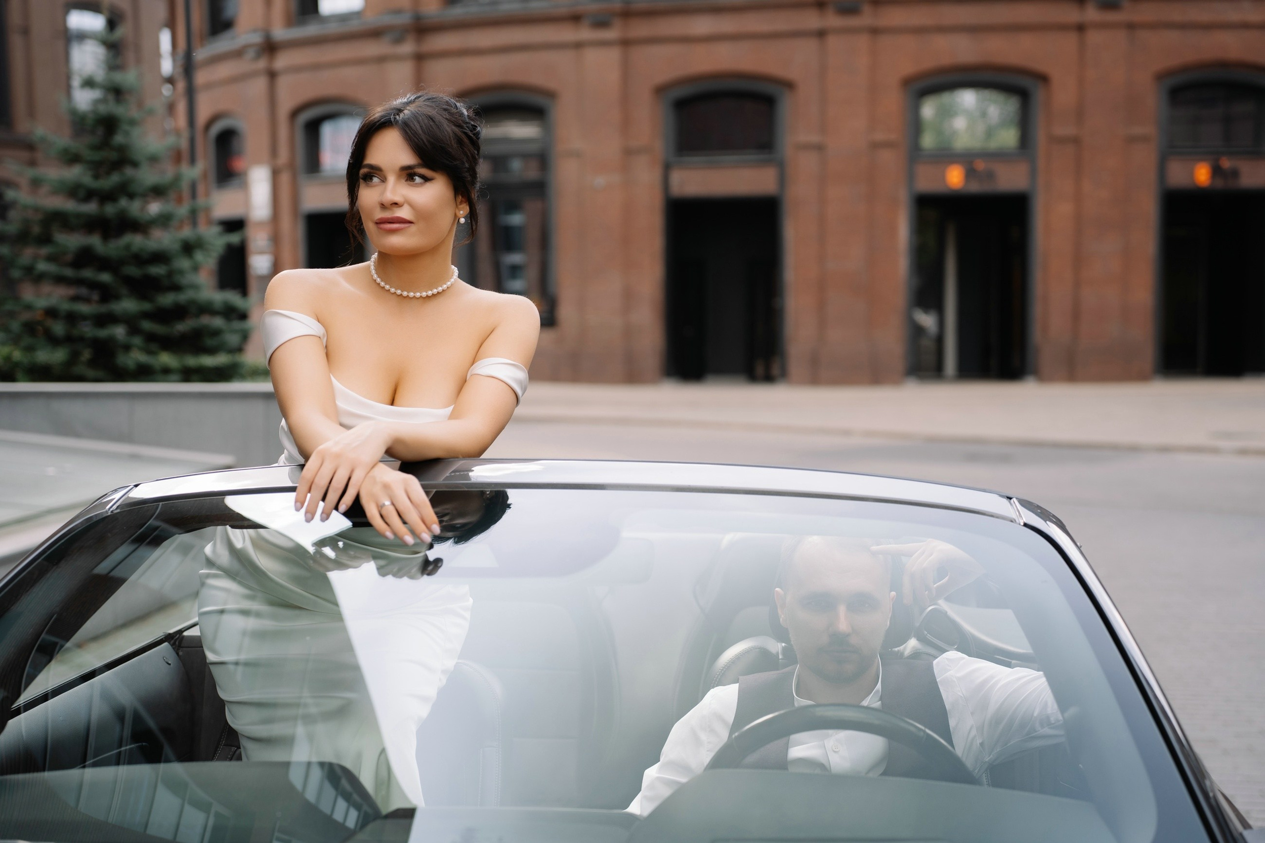 Свадебная фотосессия с кабриолетом. Свадебный и семейный фотограф в Москве Светлана Зоткина