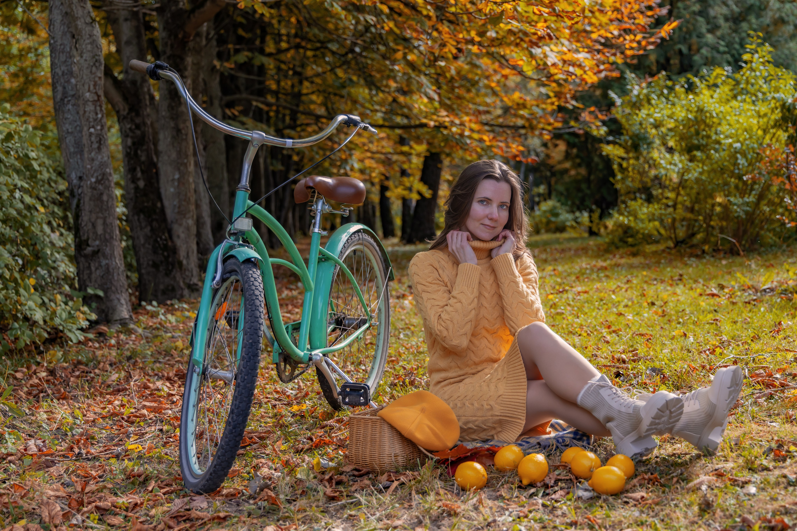 Жёлтая осень и ретро-велосипед. Репортажный, семейный и студийный фотограф в Москве Демин Алексей