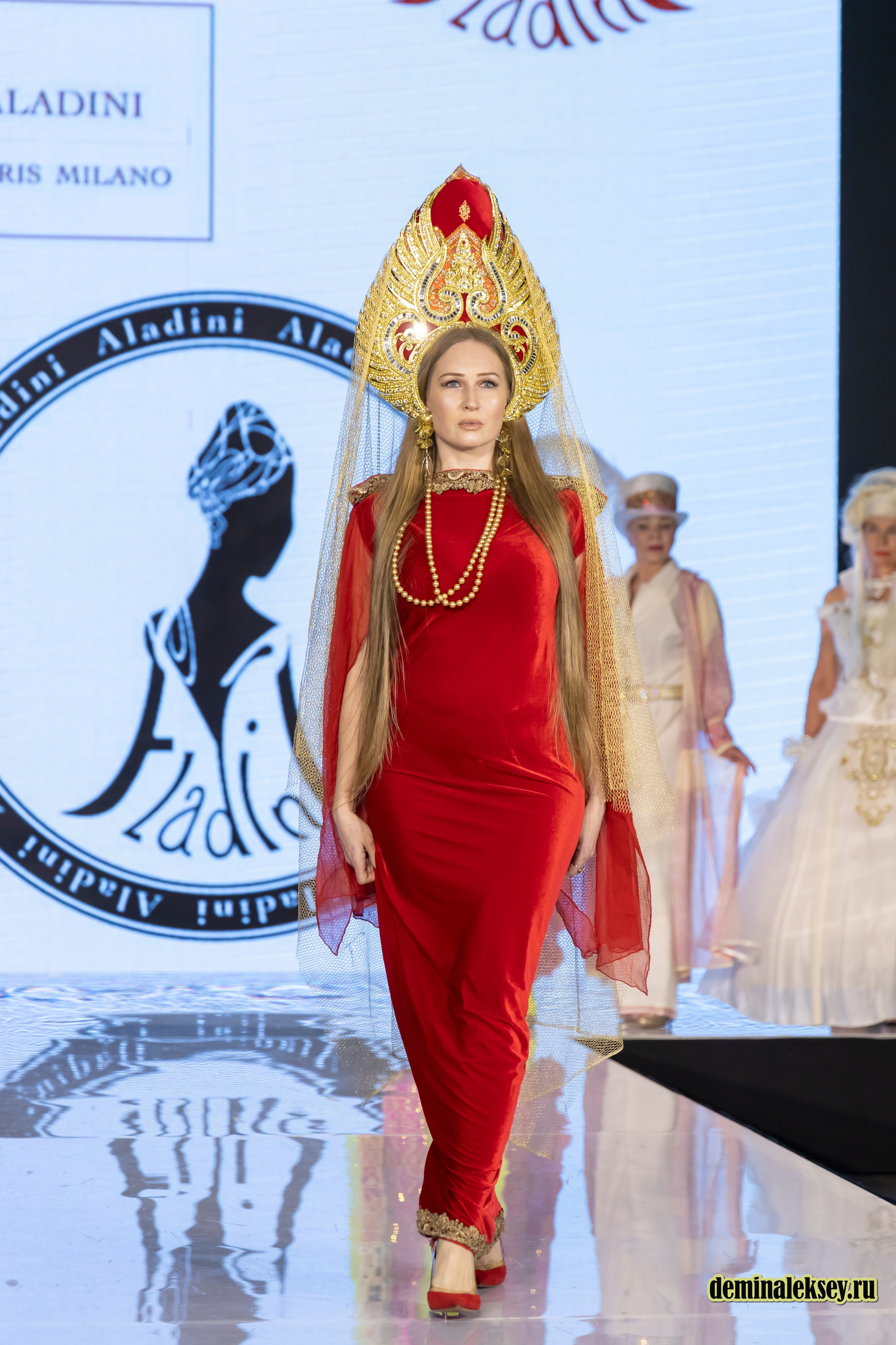 Показ бренда Аладини на выставке Уникальная Россия 2025. Репортажный, семейный и студийный фотограф в Москве Демин Алексей