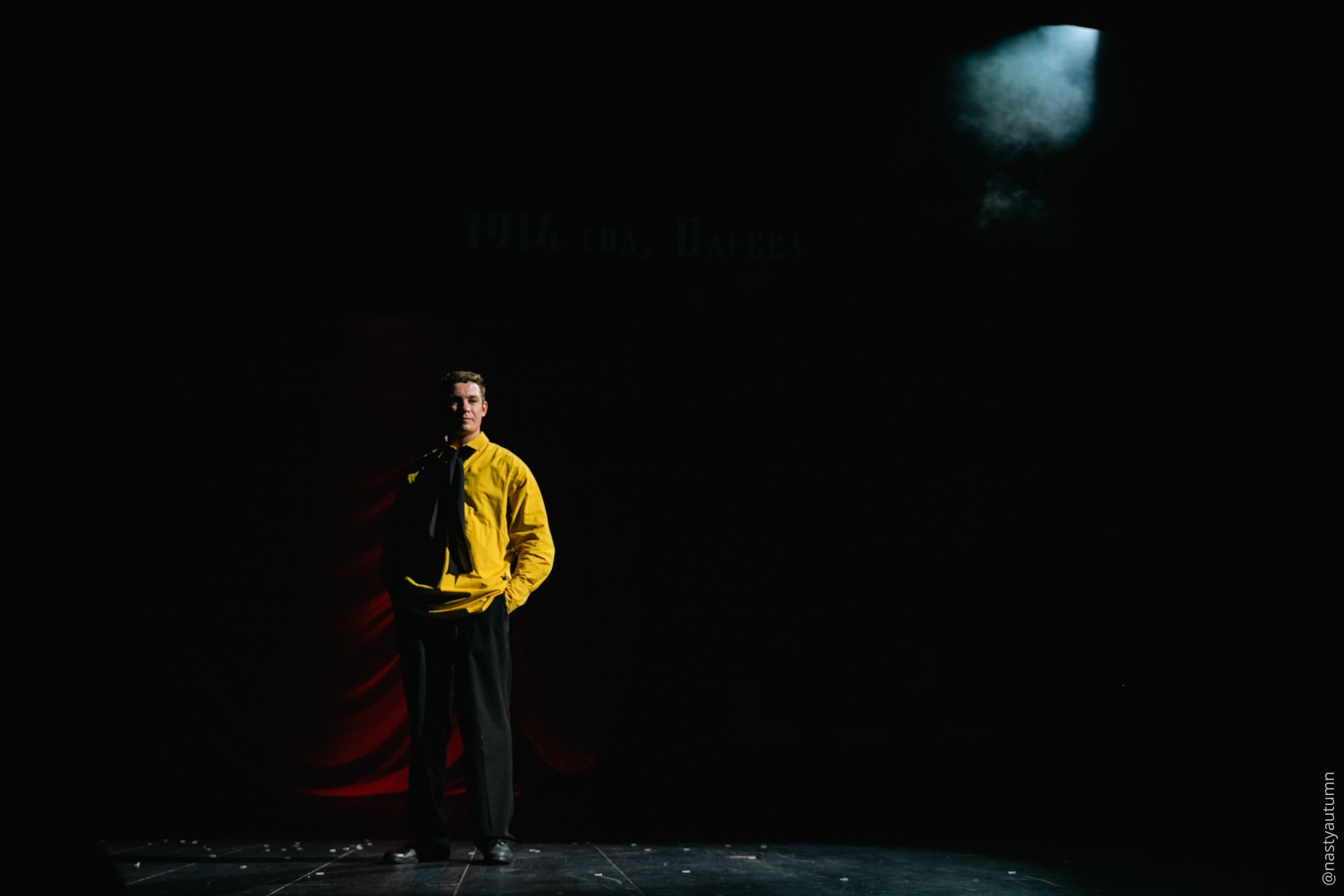 Генеральный прогон «Маяковский. Я сам.». Репортажный и концертный фотограф в Москве Анастасия Осень