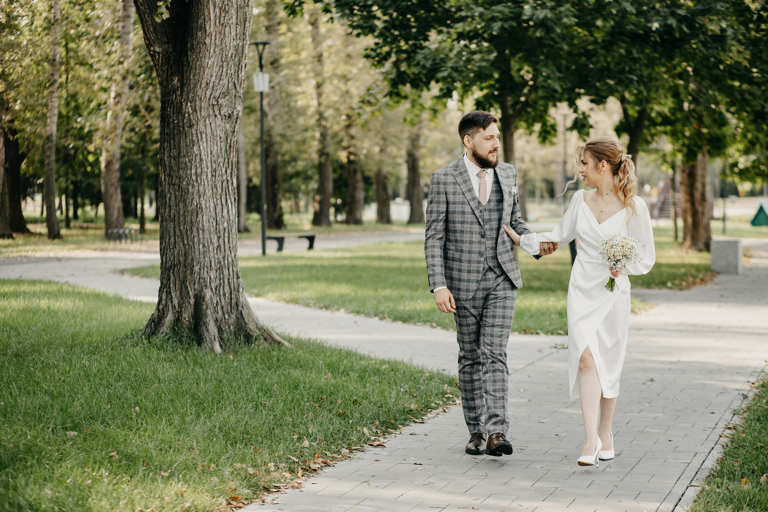 Фотограф Алексеевка Свадебный фотограф Свадебная фотосессия Свадебная фотосессия в парке Свадебная прогулка Свадьба в Алексеевке Свадьба в Белгороде Свадьба фотограф Свадебный фотограф Невеста Свадебная фотосессия невесты Свадебный фотограф в Белгороде Свадебный фотограф в Воронеже Свадебный фотограф в Бирюче Свадебный фотограф в Новом Осколе Свадебный фотограф в Короче #Свадьба #Свадебная_фотосессия #Свадебный_фотограф #Свадебный_фотограф_в_Алексеевке #Свадебный_фотограф_в_Бирюче #Свадебный_фотограф_в_Новый_Оскол #Свадебный_фотограф_в_Воронеж #Свадебный_фотограф_в_Белгороде
