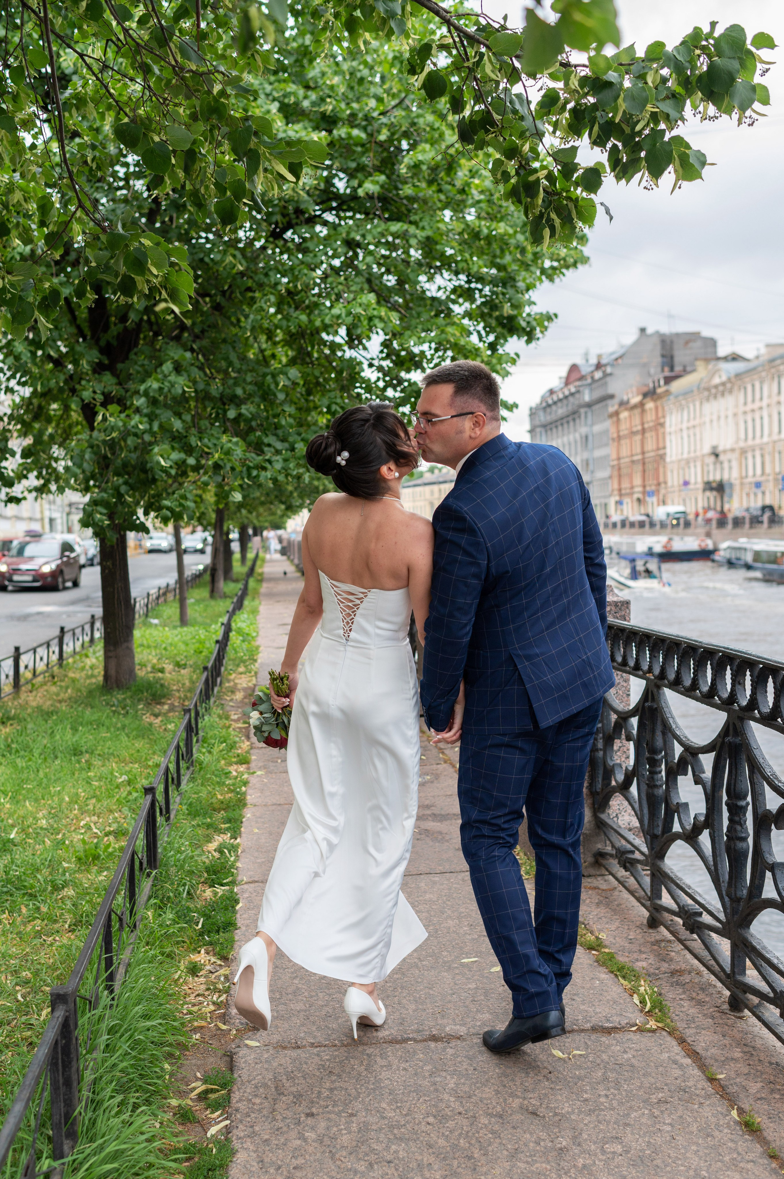 Евгений и Александра (фотосессия под дождём на Исаакиевской площади, свадебная прогулка на Финском заливе). Портретный, семейный и свадебный фотограф в Санкт-Петербурге и в Пушкине Ширяев Денис