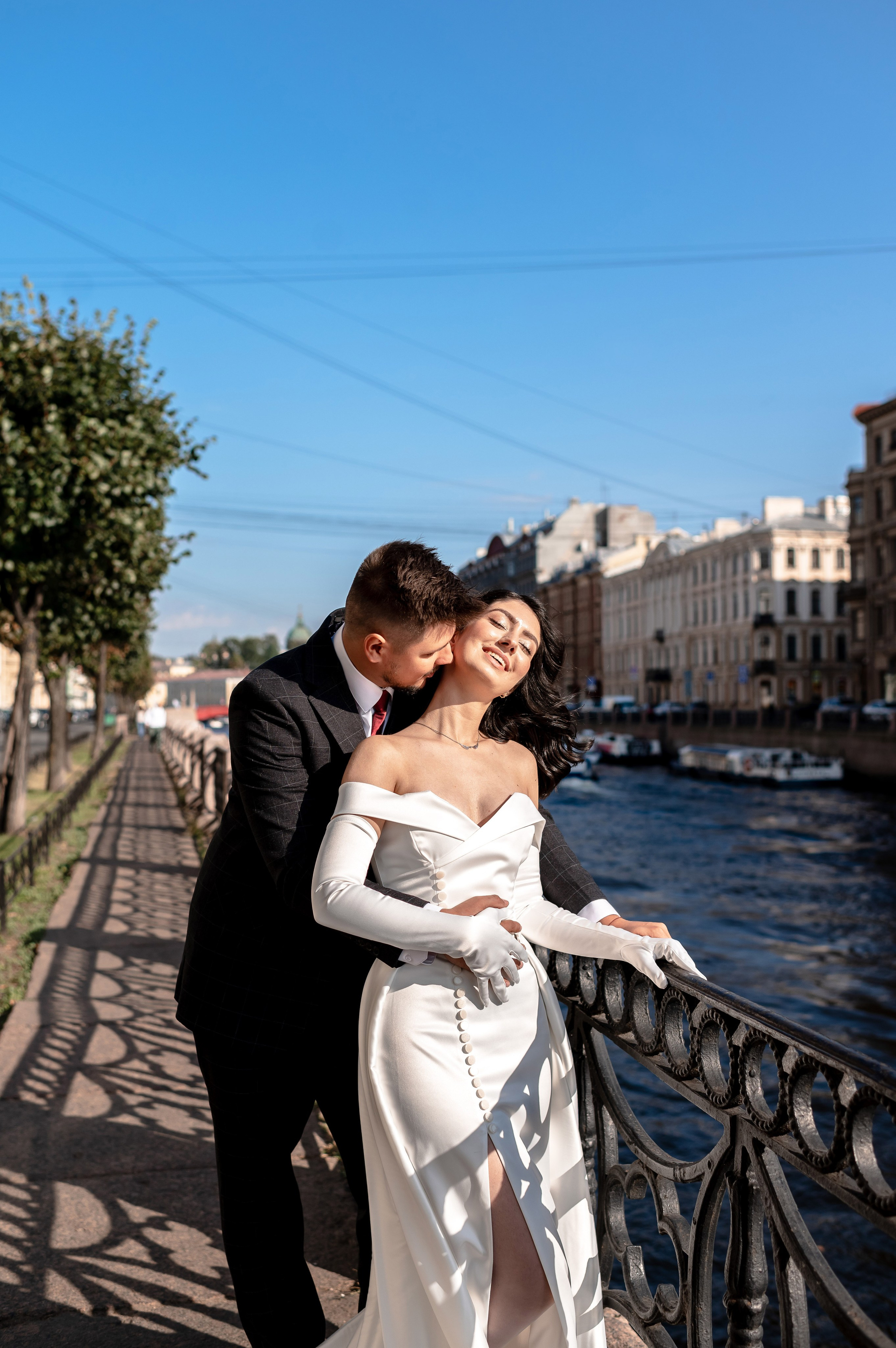 Камерная свадьба в Первом Дворце Бракосочетания №1 на Английской набережной Яны и Евгения. Портретный, семейный и свадебный фотограф в Санкт-Петербурге и в Пушкине Ширяев Денис