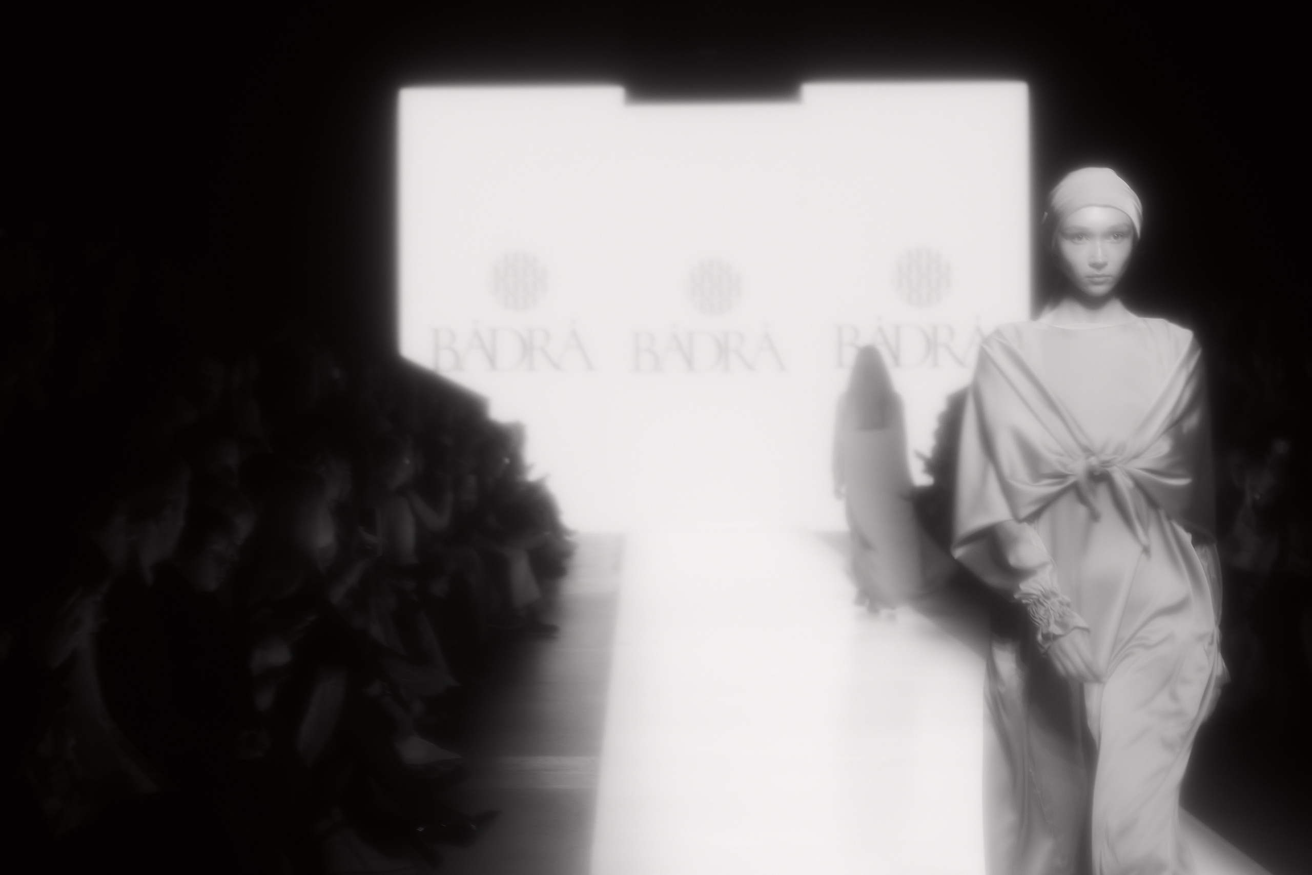 Неделя Моды в Москве Октябрь 2024 (Черно-белый). Фотограф в Мурманске Оксана Черноморец