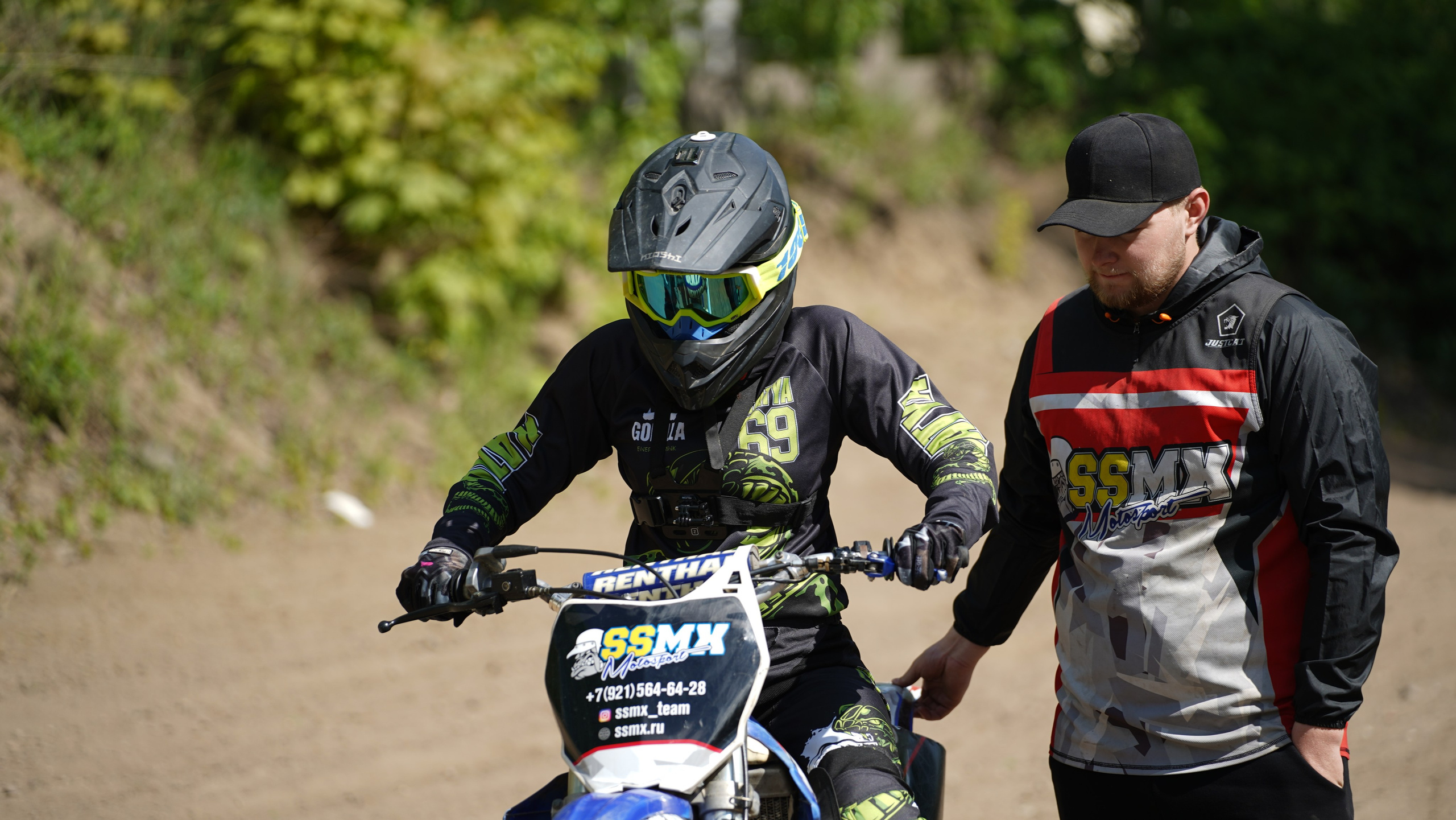 Катя Ли. Графический дизайнер Илья Левченко