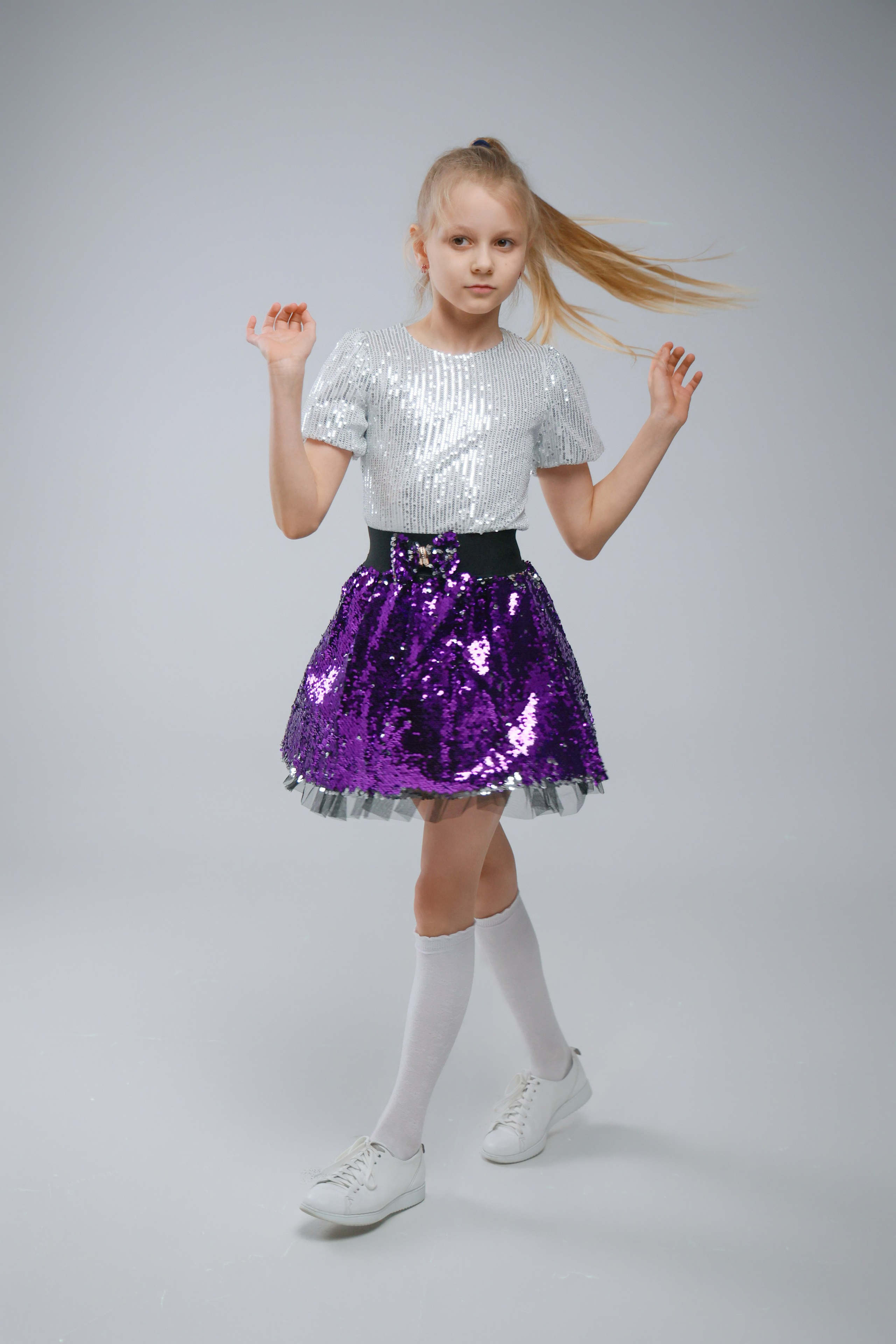 Фото детских платьев для рекламы на маркетплейсах. Фотограф, видеограф