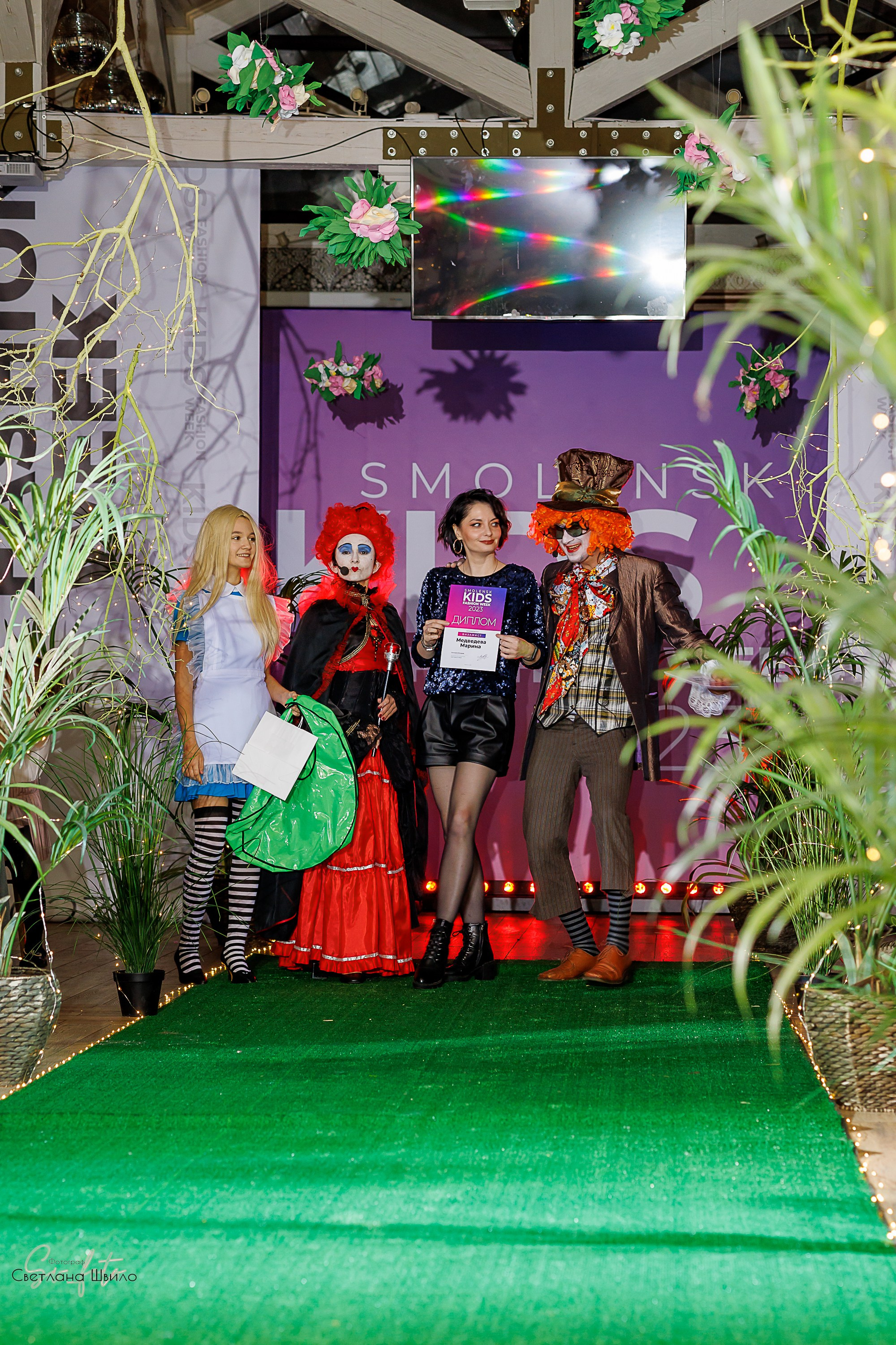 Smolensk Fashion Week_показы_ДЕНЬ 3_ФИНАЛ_Алиса в стране чудес. Главная