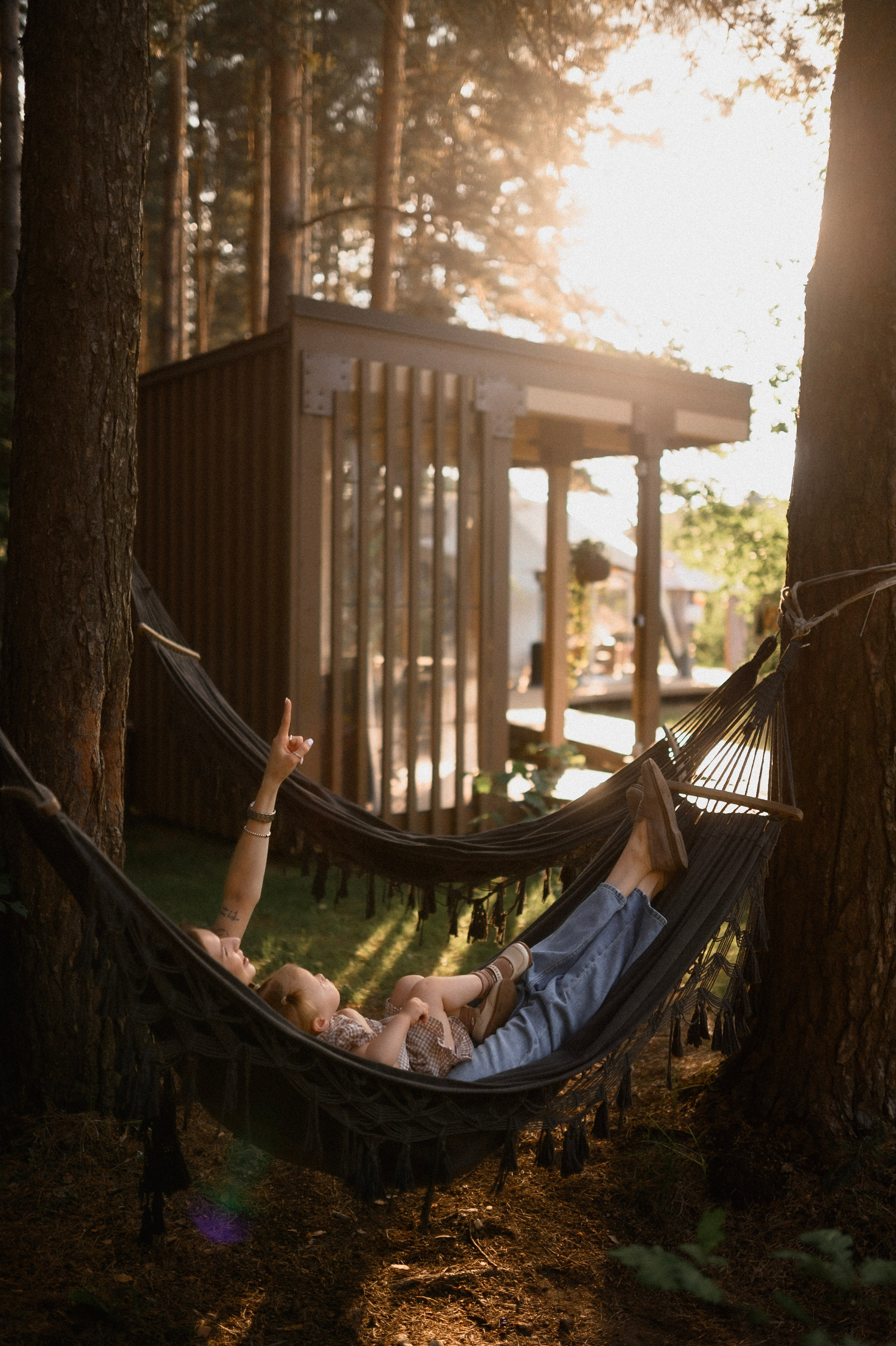 Надя и Алиса в ресторане Кедр. Семейный и свадебный lifestyle-фотограф в Москве Мария Петрова