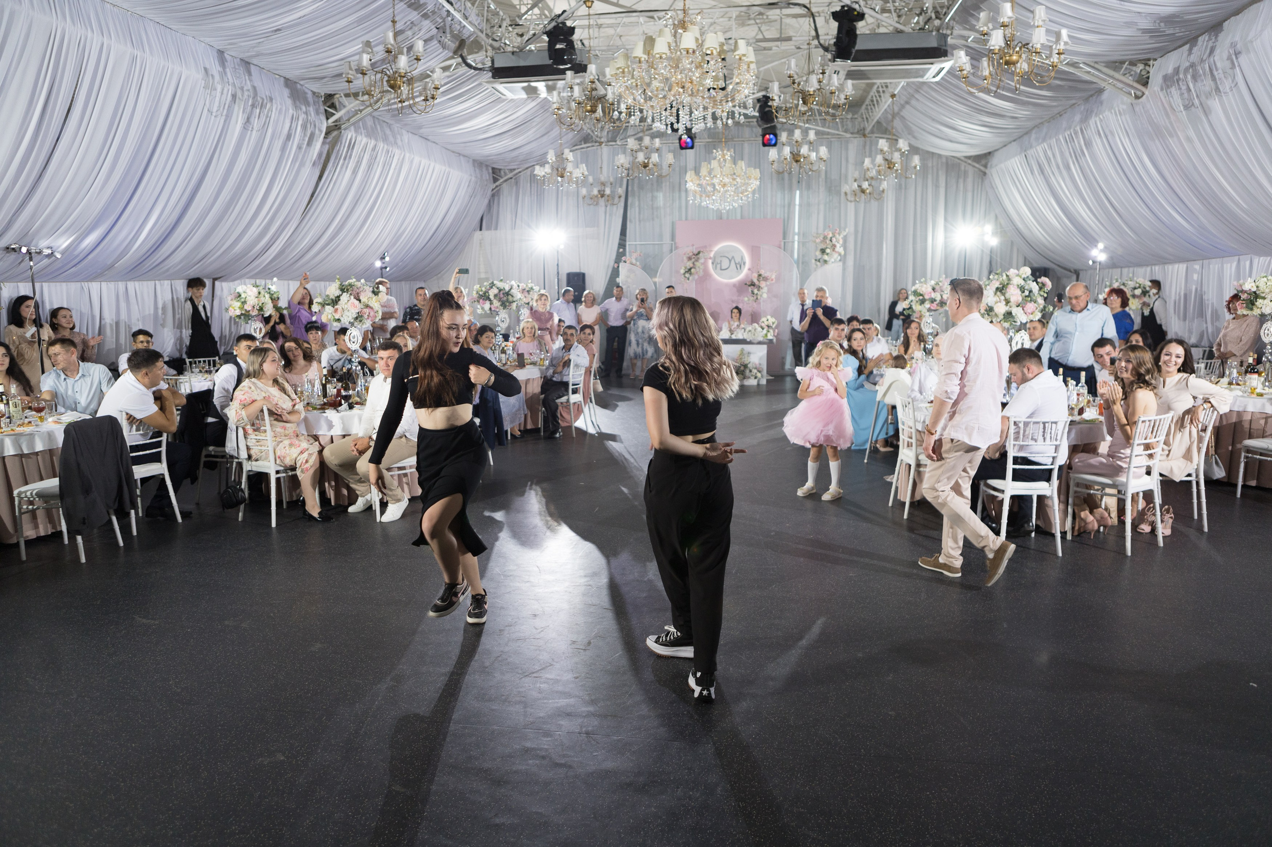 Свадебный фотограф Уфа — Руслан ГабдлисламовЖивые эмоции, красивые кадры, воспоминания на всю жизнь.Работаю по всей Республике Башкортоста. Свадебный фотограф Уфа Руслан Габдлисламов