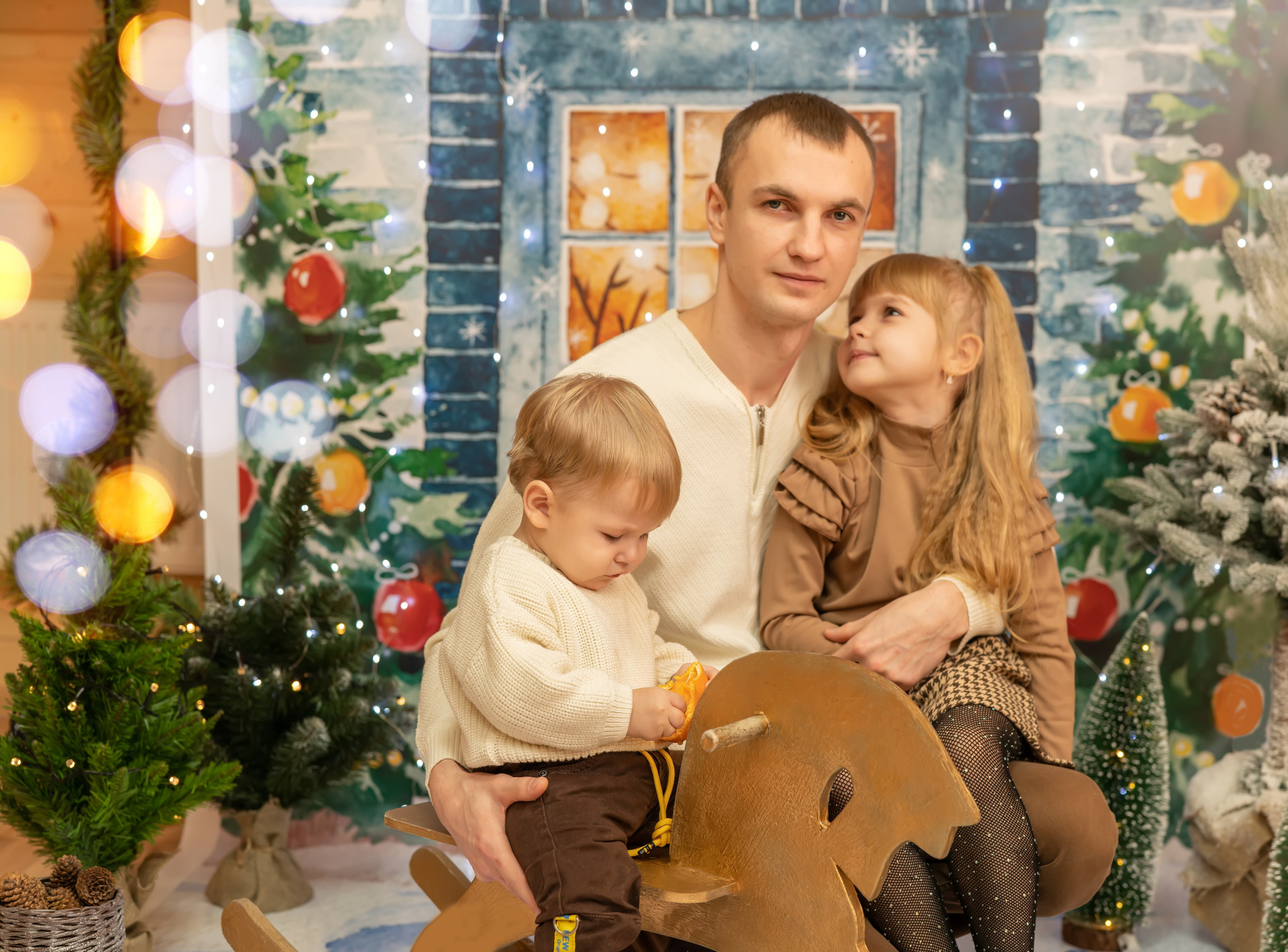 Новогодняя съемка для Анастасии, Максима, Ксении и Кирилла. Семейный и детский фотограф Тула Ясногорск Тульская область Надежда Кукушкина