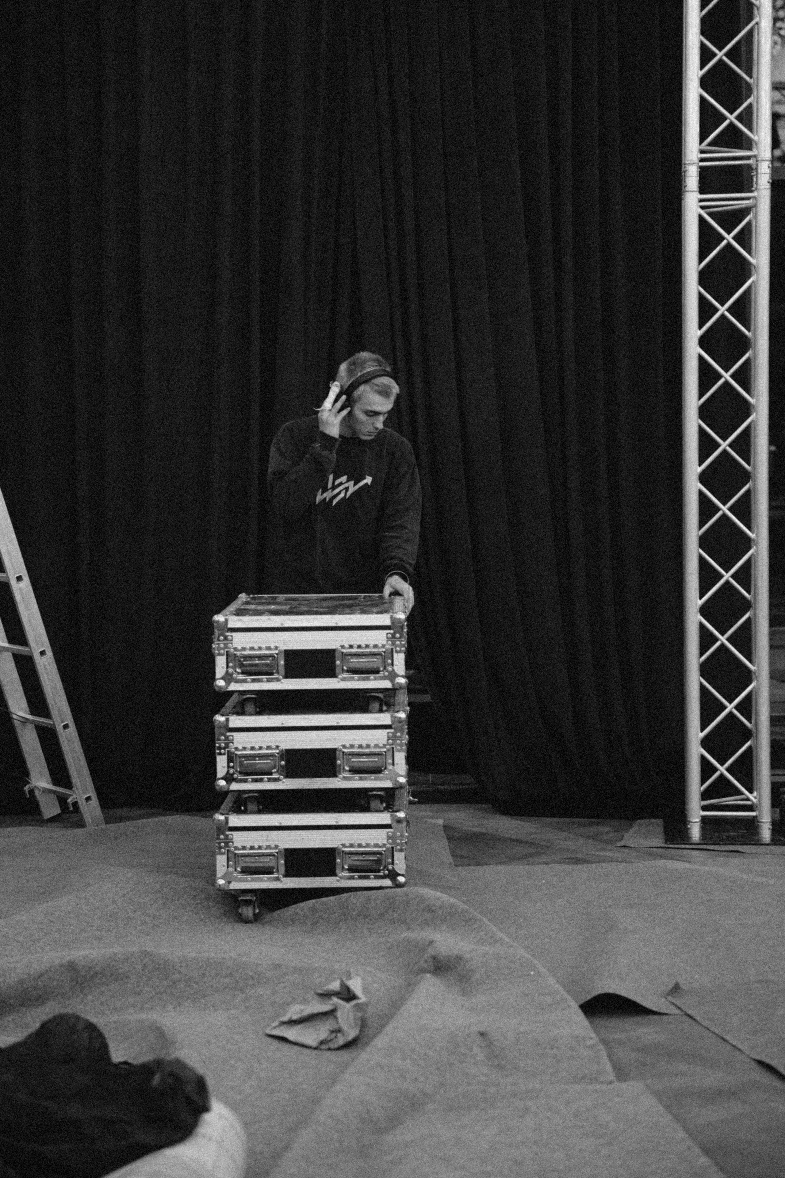 Бэки монтаж