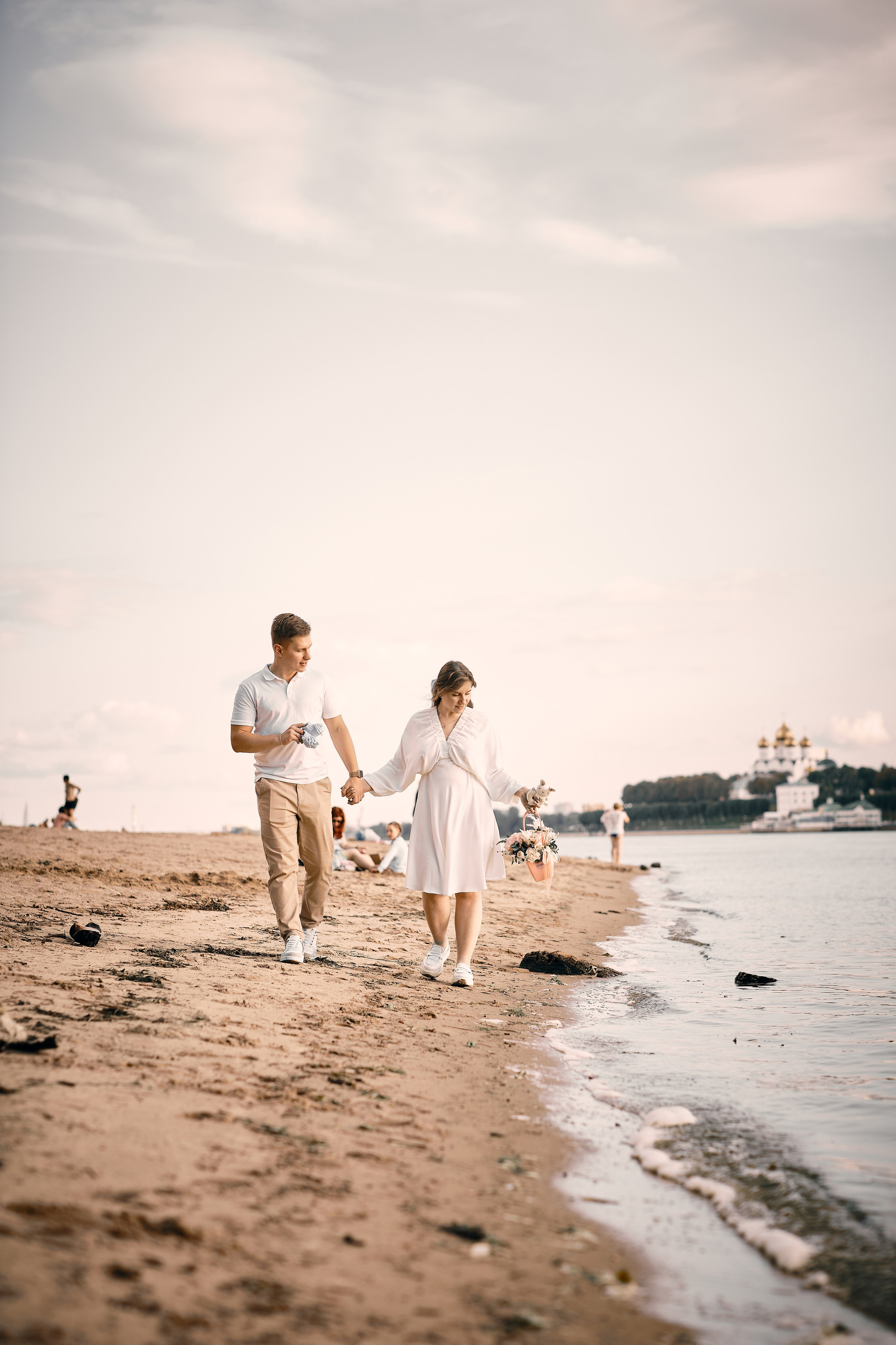 Прогулка по берегу Волги. Семейный и детский фотограф в Ярославле Юлия Галашина