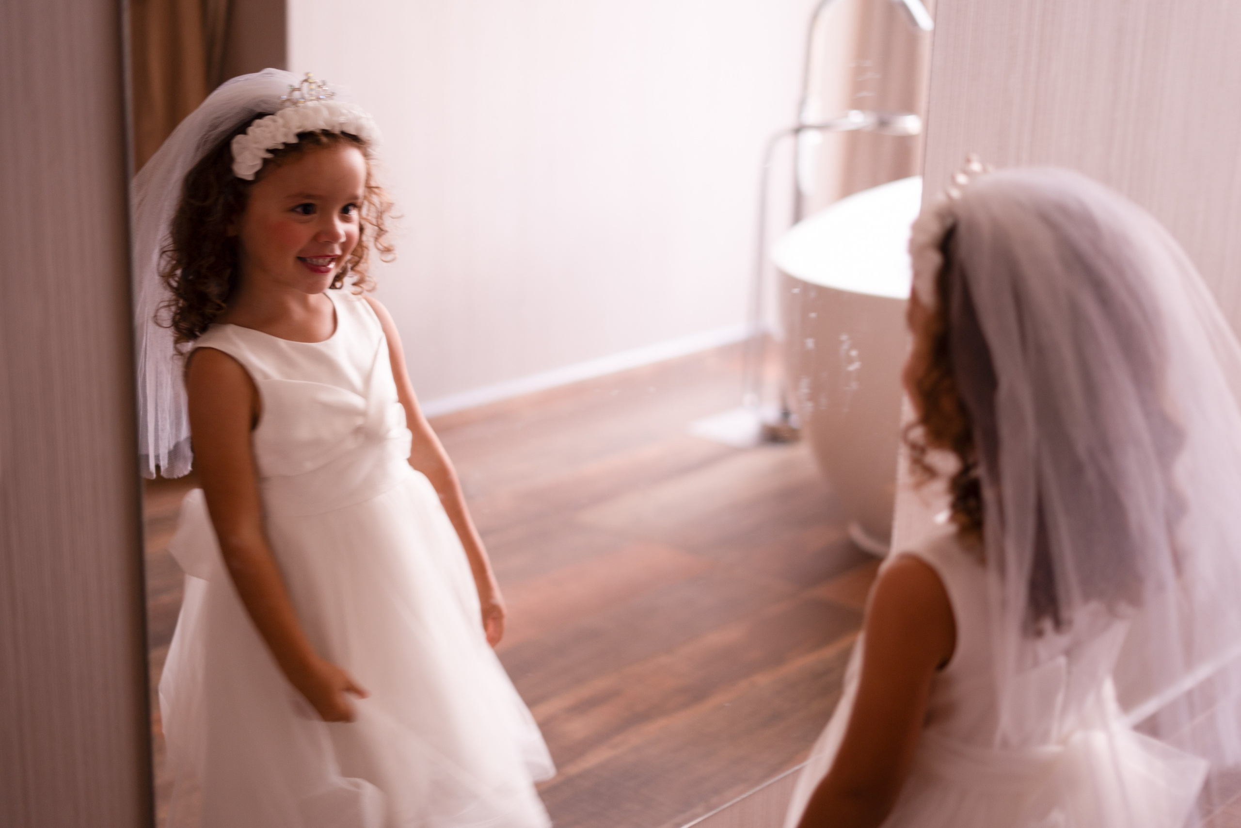 Natalia & Germano. Wedding Photographer in Barcelona and Medellin