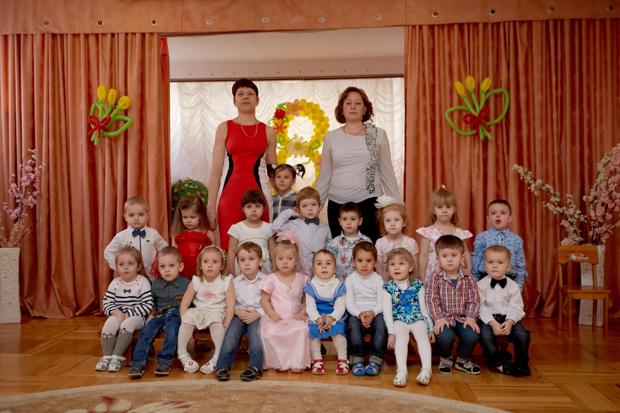 111 Детский сад. Утренник. Март. Креативный фотограф в Москве