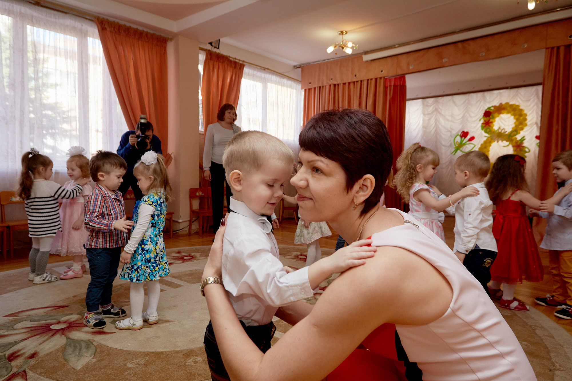 111 Детский сад. Утренник. Март. Креативный фотограф в Москве