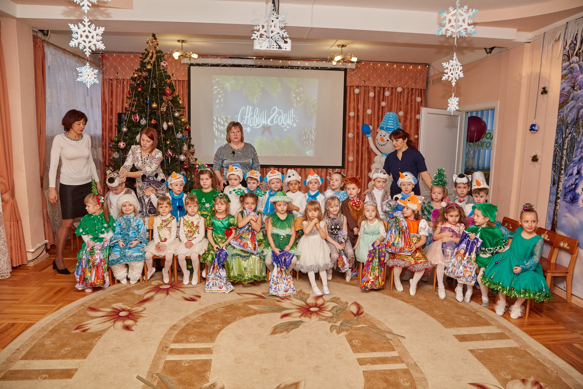 Новый год. Детский сад 111. Креативный фотограф в Москве
