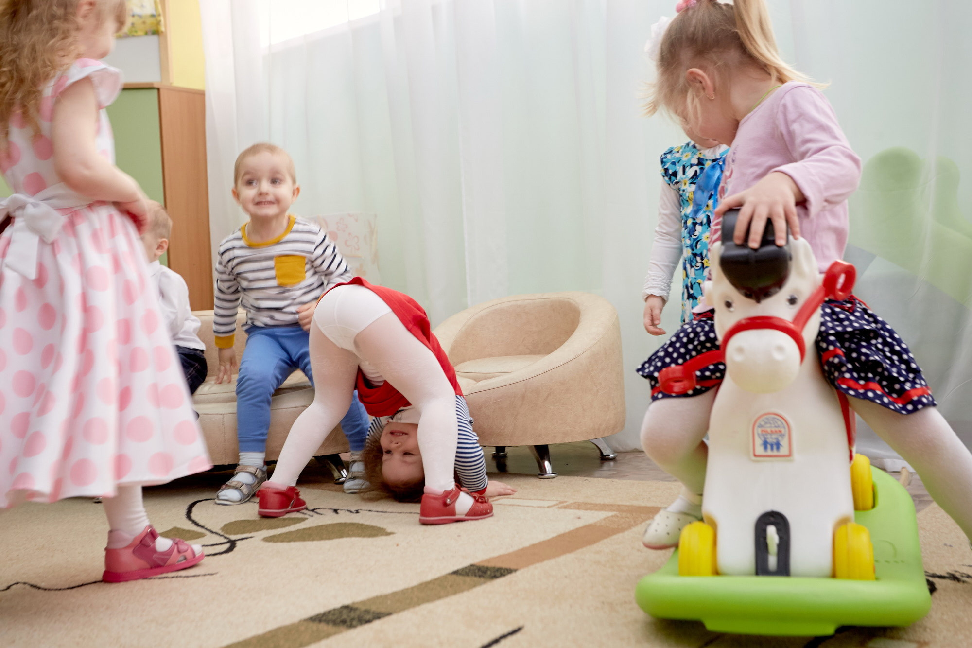 111 Детский сад. Утренник. Март. Креативный фотограф в Москве