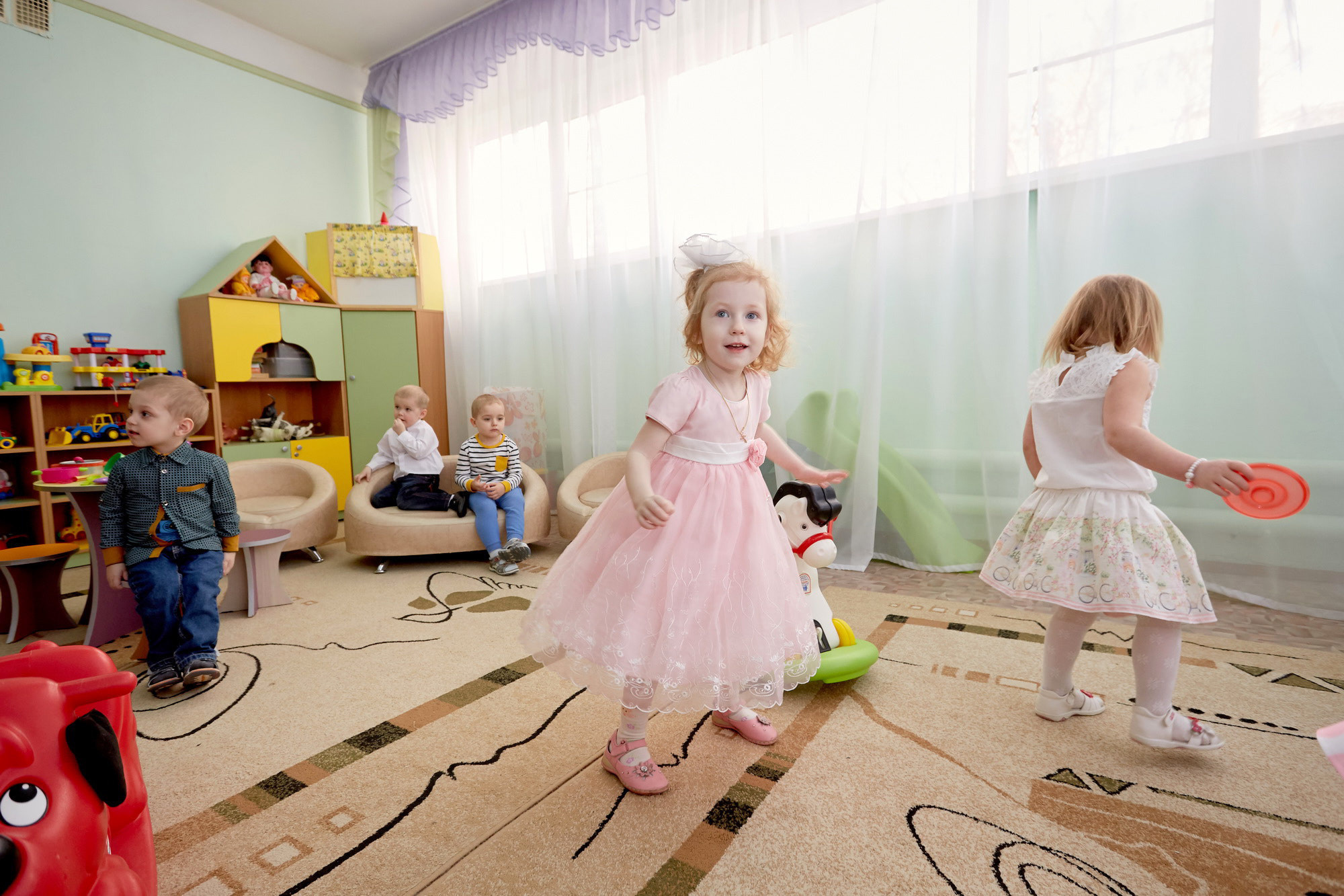 111 Детский сад. Утренник. Март. Креативный фотограф в Москве