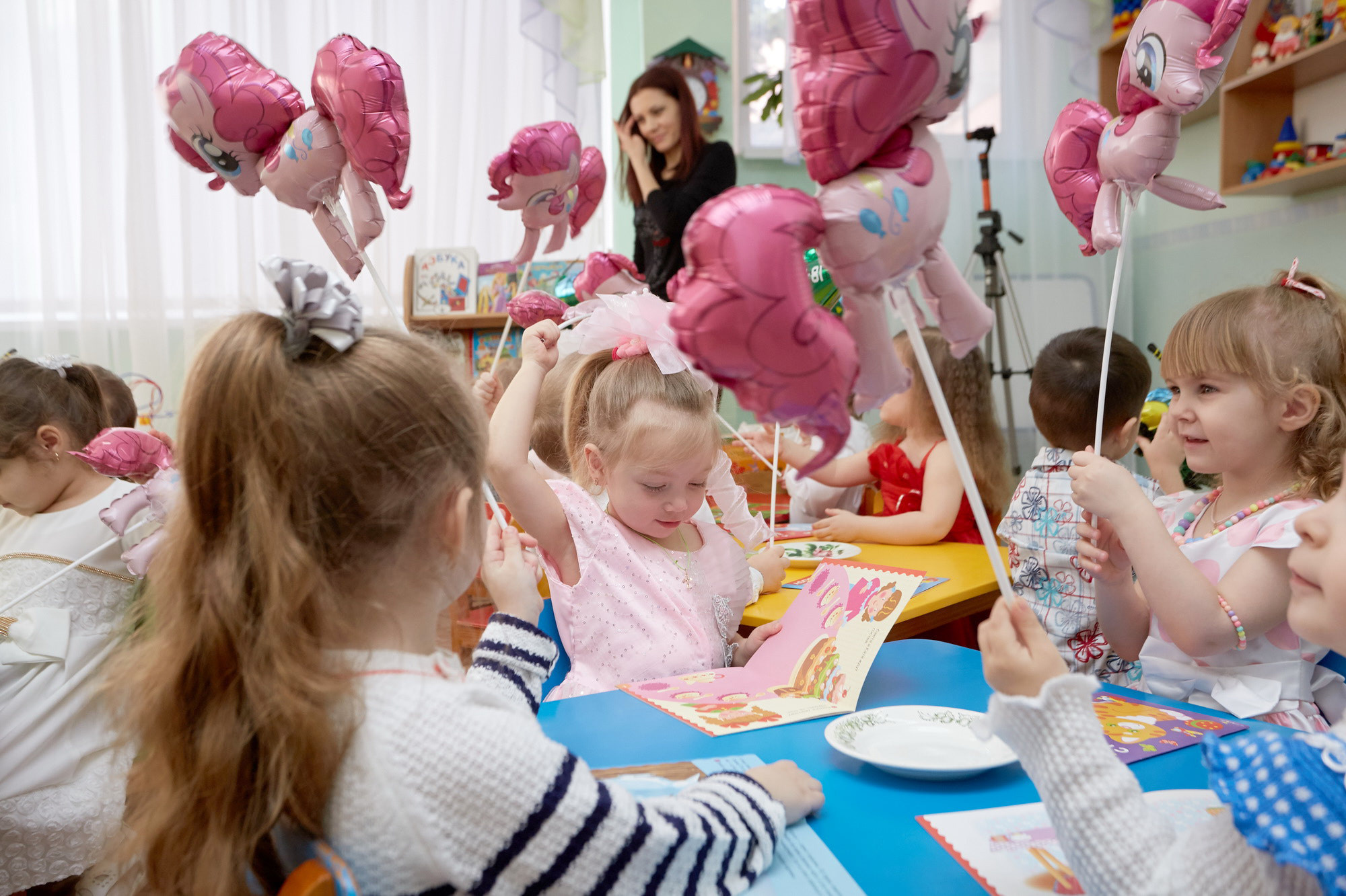 111 Детский сад. Утренник. Март. Креативный фотограф в Москве