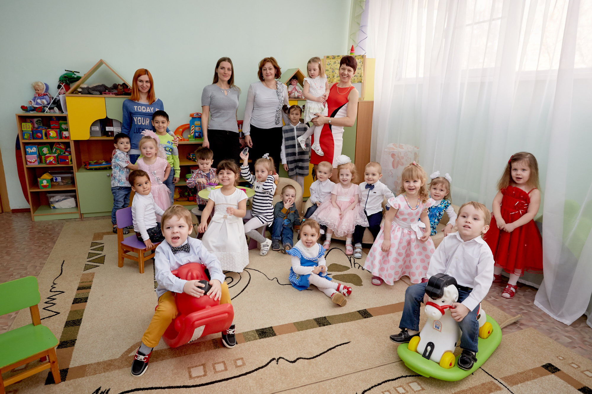 111 Детский сад. Утренник. Март. Креативный фотограф в Москве