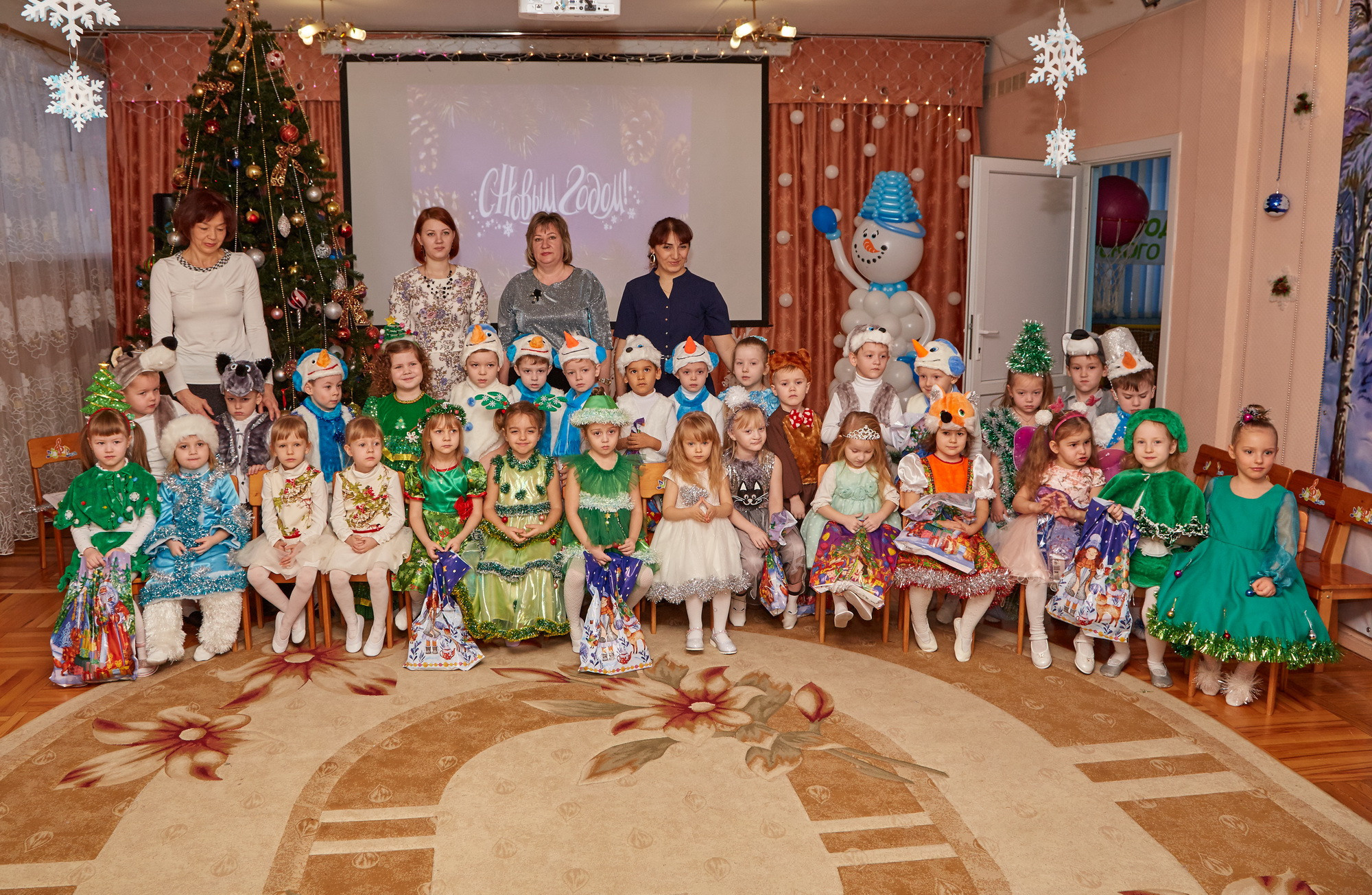 Новый год. Детский сад 111. Креативный фотограф в Москве