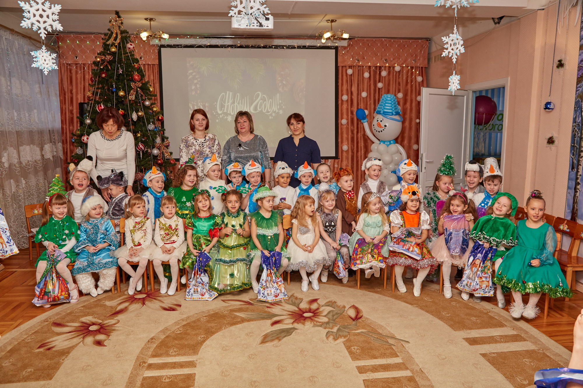 Новый год. Детский сад 111. Креативный фотограф в Москве