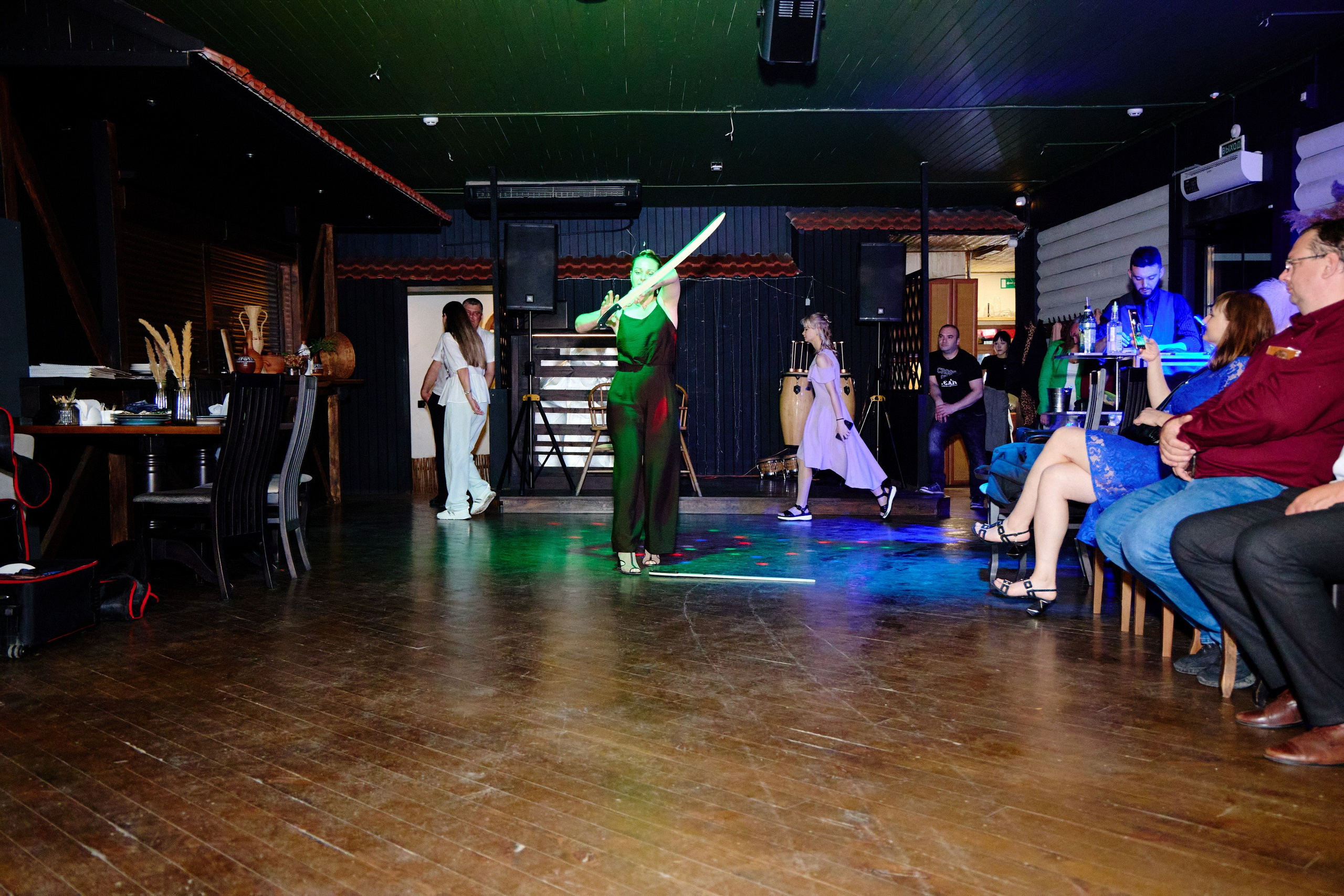 Выпускной 35 Сош. Фотограф Выпускные альбомы Таганрог Сергей Коробченко