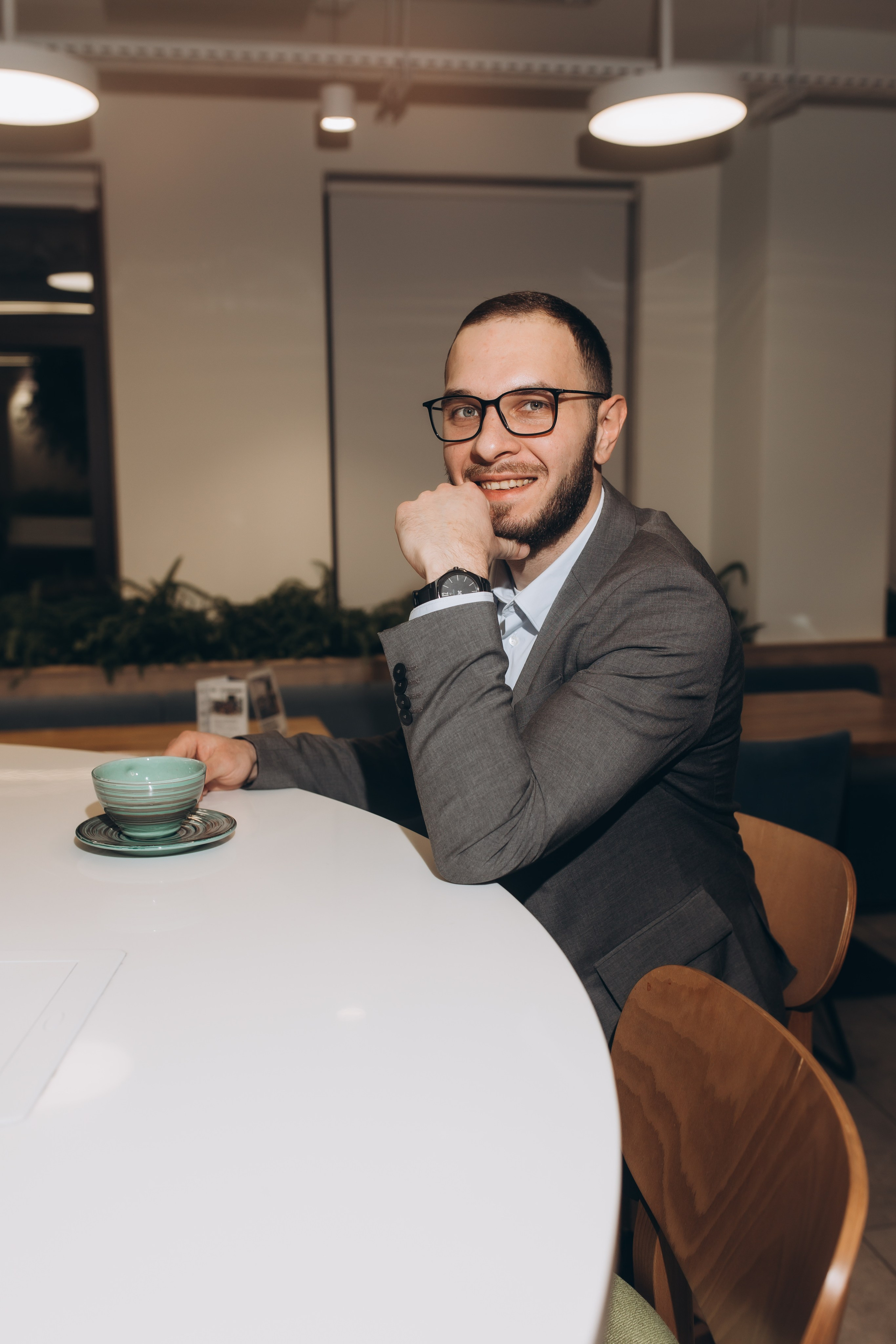 Фотосессия команды «Бизнес бюро». Фотограф Артем Бросов в Санкт-Петербурге и Дубае