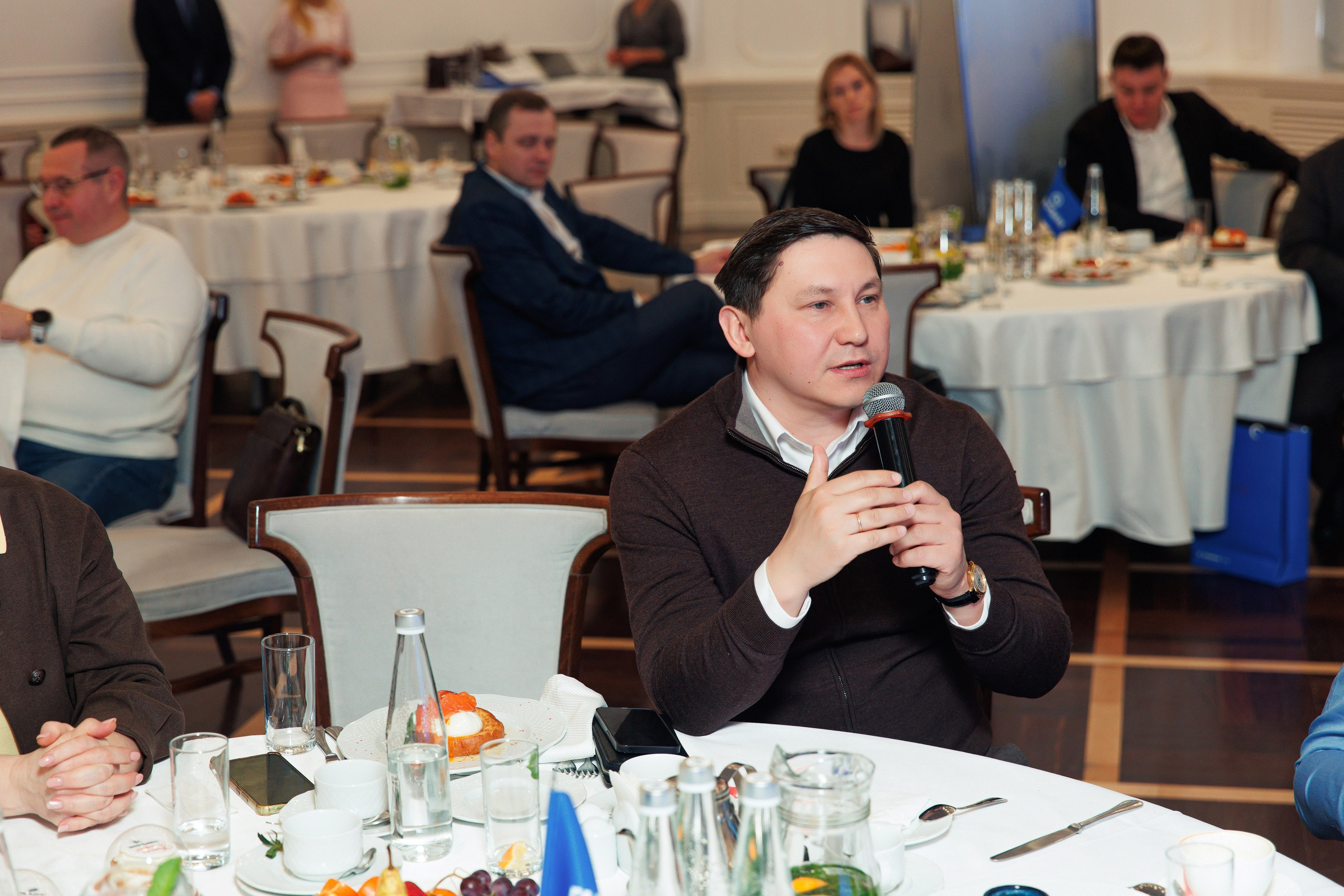 Бизнес-завтрак от Газпромбанка. Репортажный и свадебный фотограф в Уфе Павел Кожевников