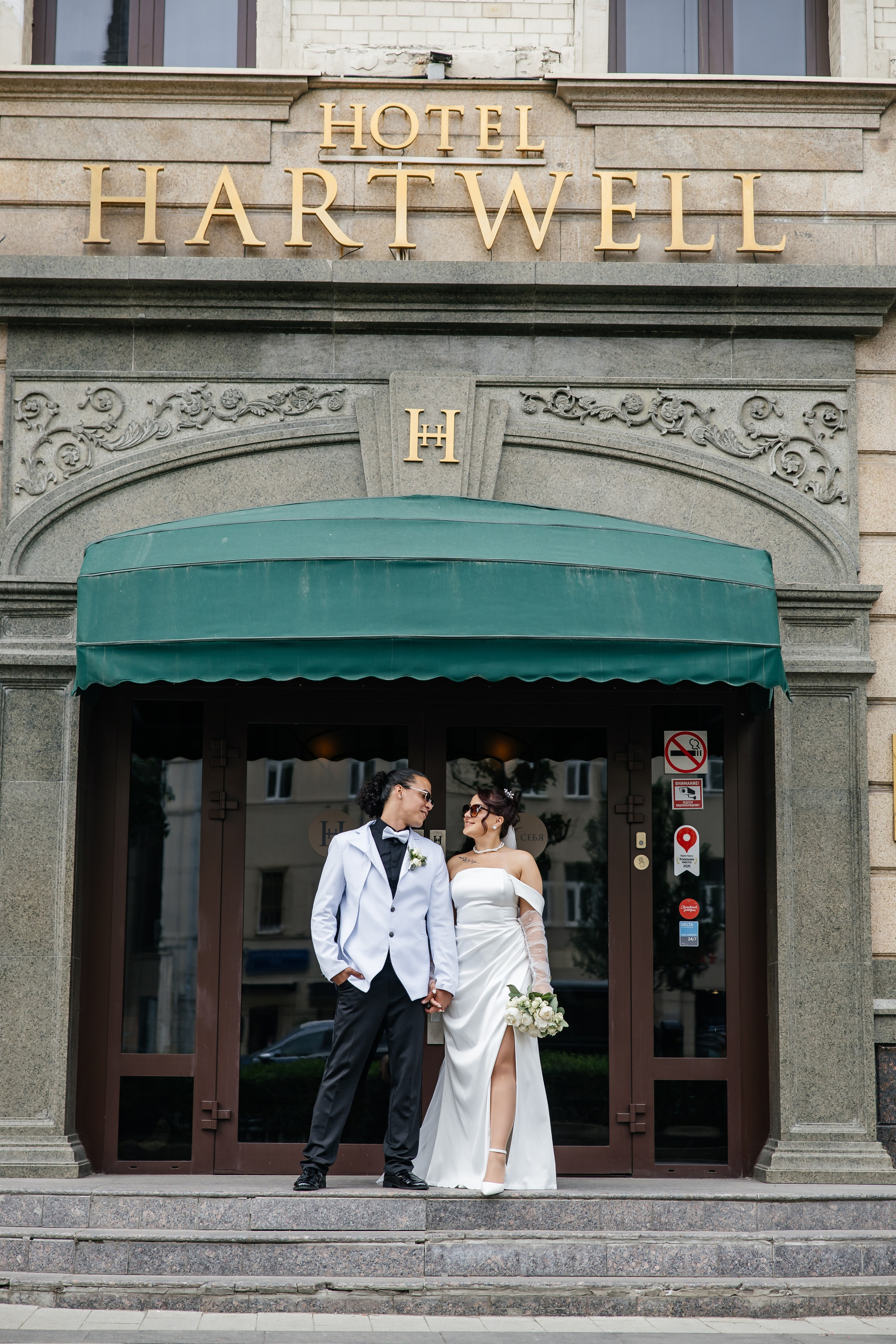 Сборы, прогулка, роспись. Фотограф, видеограф на свадьбу в Москве Никита Назаров