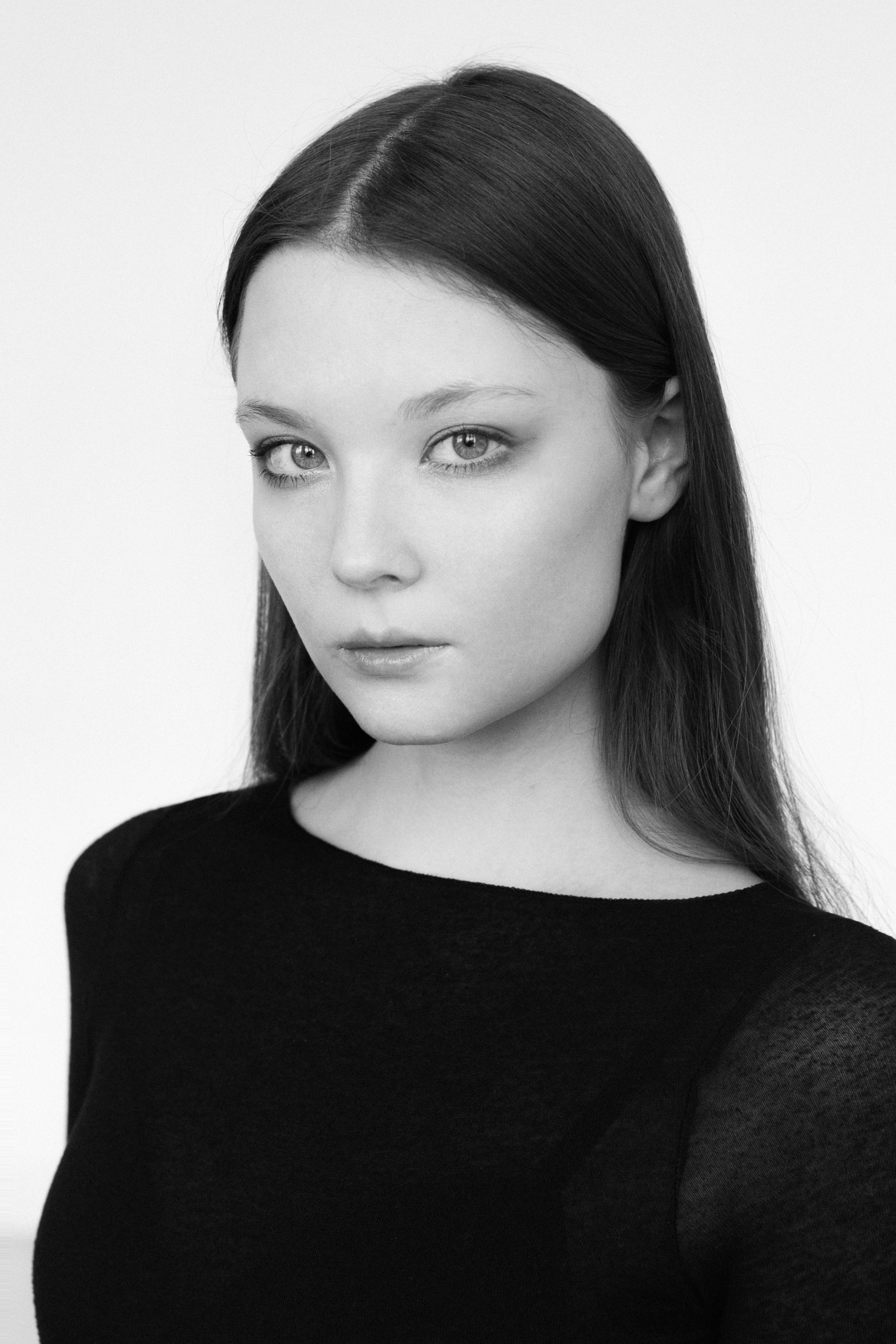 Dari. Modeling agency TM MODELS