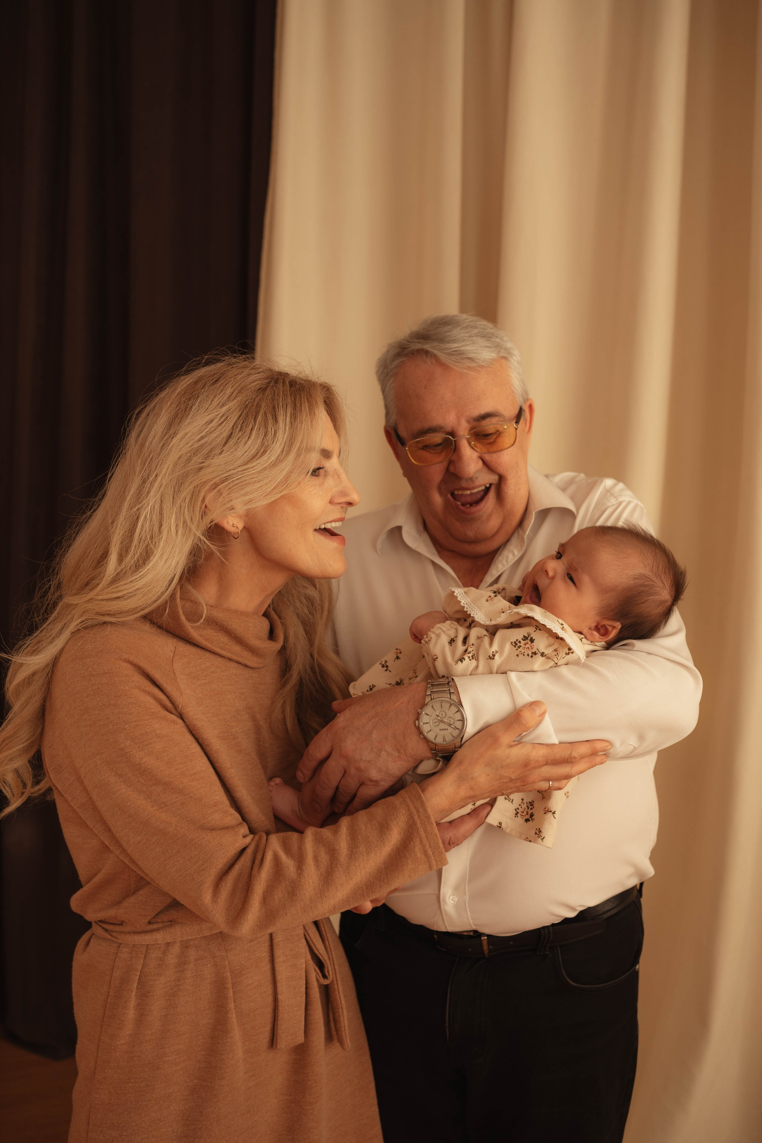 Аврора и ее семья. Фотограф в Новосибирске Диана Ильиных