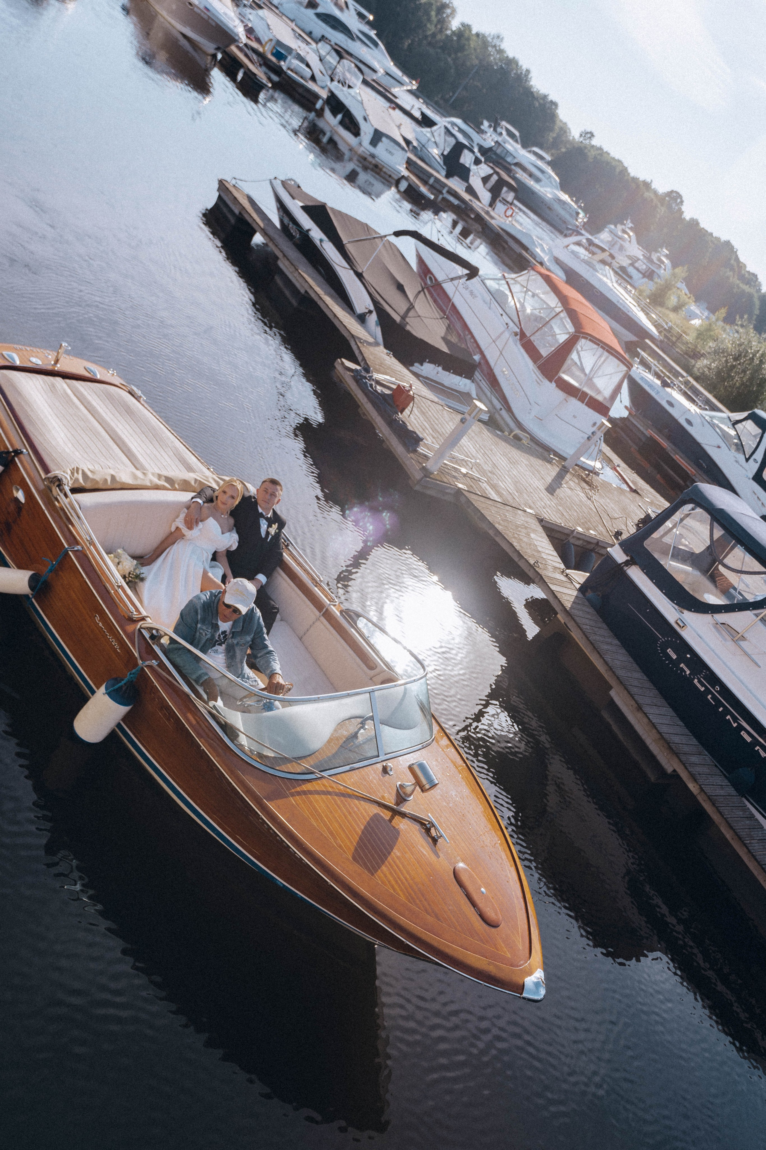 СВАДЕНБНАЯ СЬЕМКА НА КАТЕРЕ ПО КАНАЛАМ САНКТ-ПЕТЕРБУРГА И В АКВАТОРИИ НЕВЫ. Профессиональный фотограф, Санкт-Петербург — Виктория Богомолова
