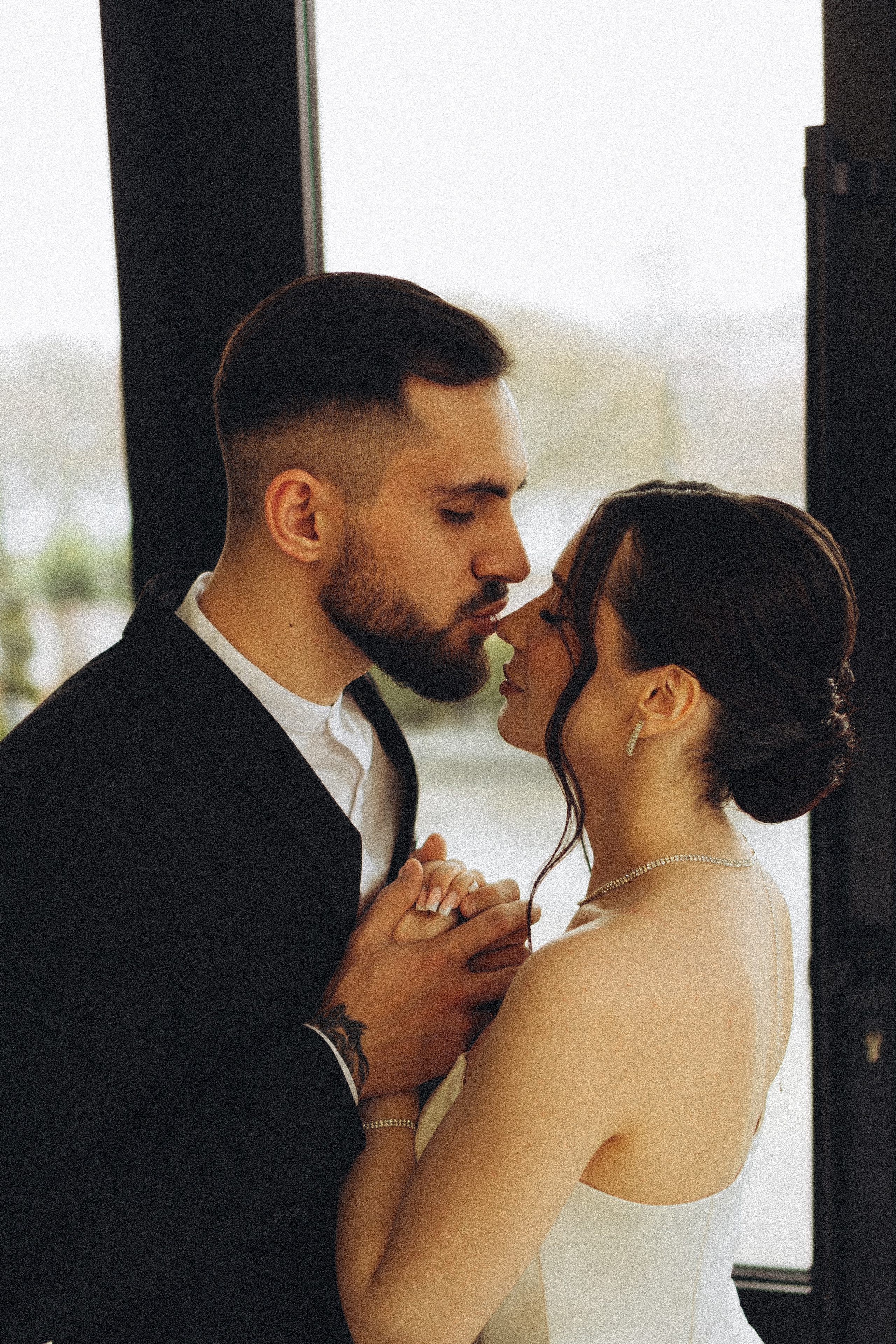 СВАДЕБНАЯ СЬЕМКА СБОРОВ ЖЕНИХА И НЕВЕСТЫ В ОТЕЛЕ И ТАКЖЕ ФОТОСЕССИИЯ В ОТЕЛЕЕ МЕГАПОЛИС БРЯНСК. Профессиональный фотограф, Санкт-Петербург — Виктория Богомолова