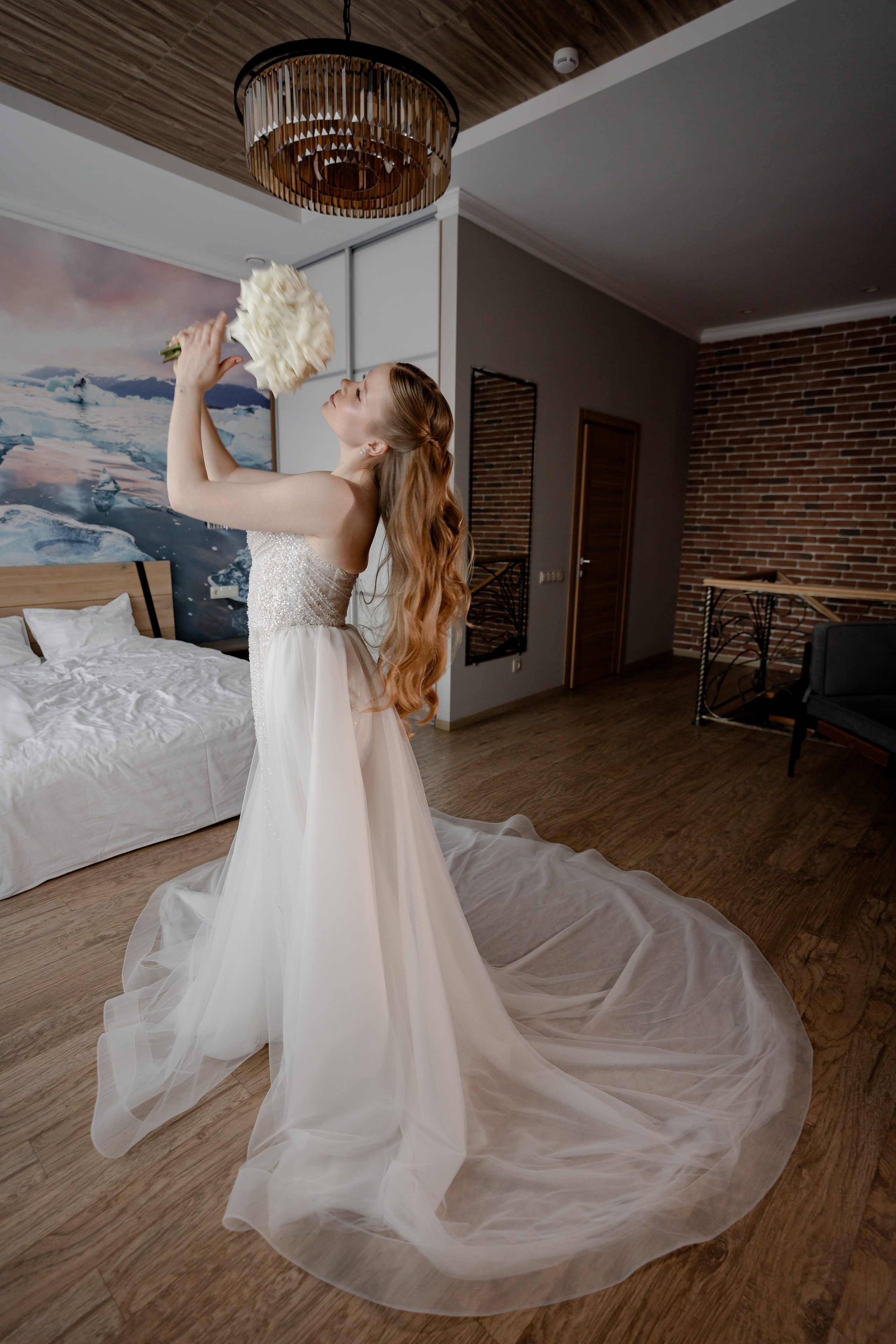 СВАДЕБНАЯ СЬЕМКА СБОРОВ В ОТЕЛЕ И ВЫЕЗД НА ЦЕРЕМОНИЮ (СНЯТО В СИБИРЕ В НИЖНЕВАРТОВСКЕ). Профессиональный фотограф, Санкт-Петербург — Виктория Богомолова