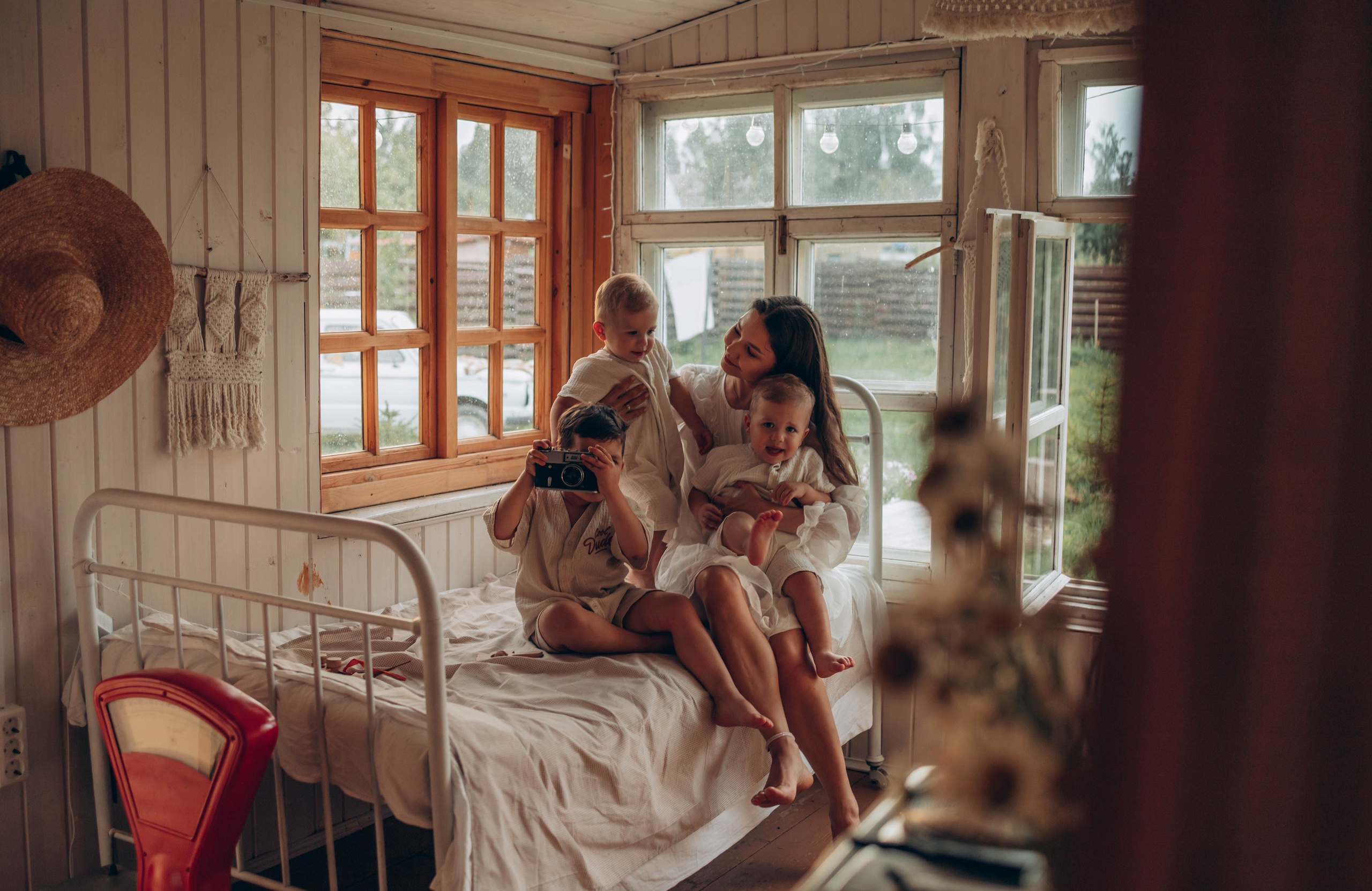 В фотодоме «Лесной»…. Семейный фотограф Москва Калининград СПб