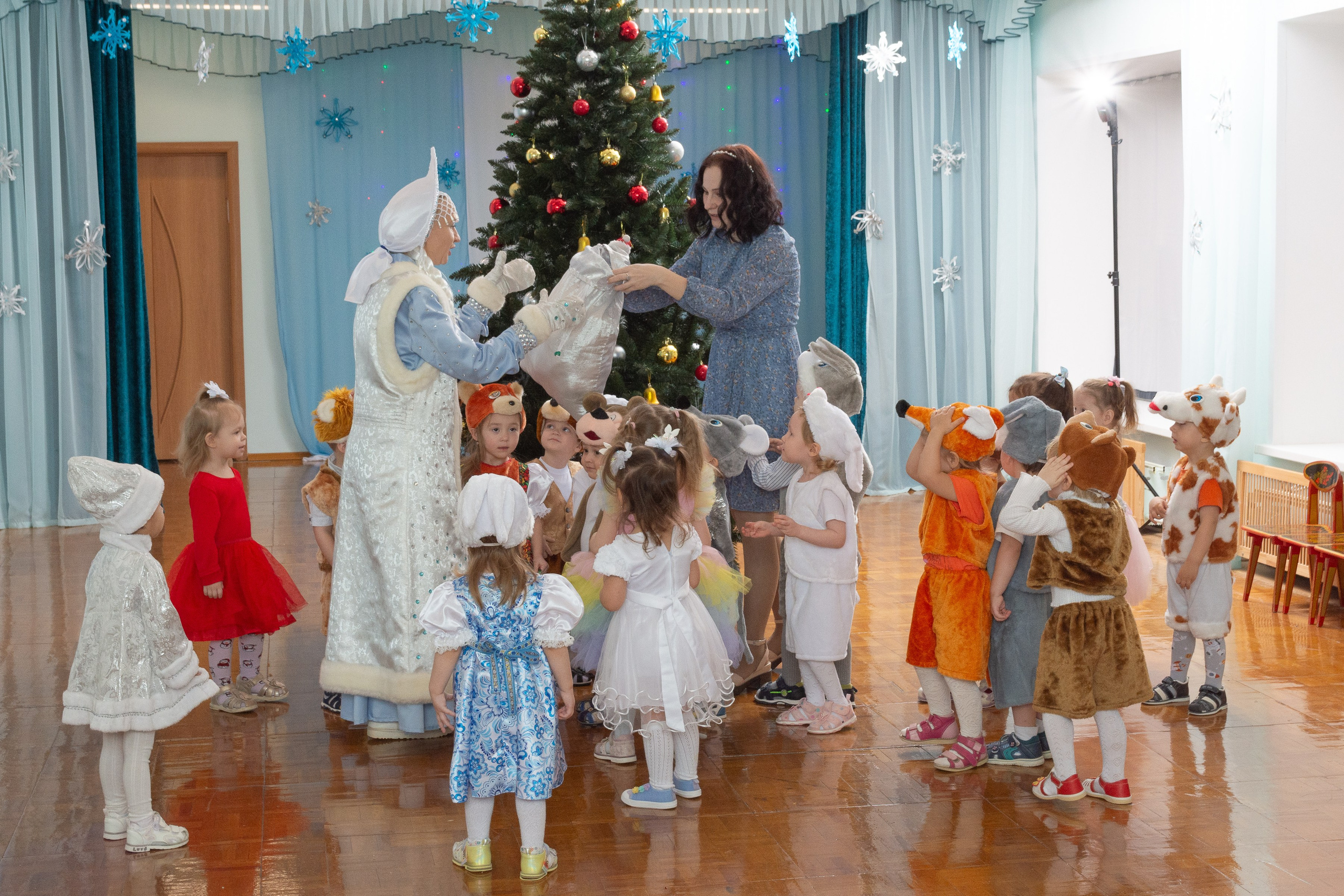 Новогодний утренник в саду 2023