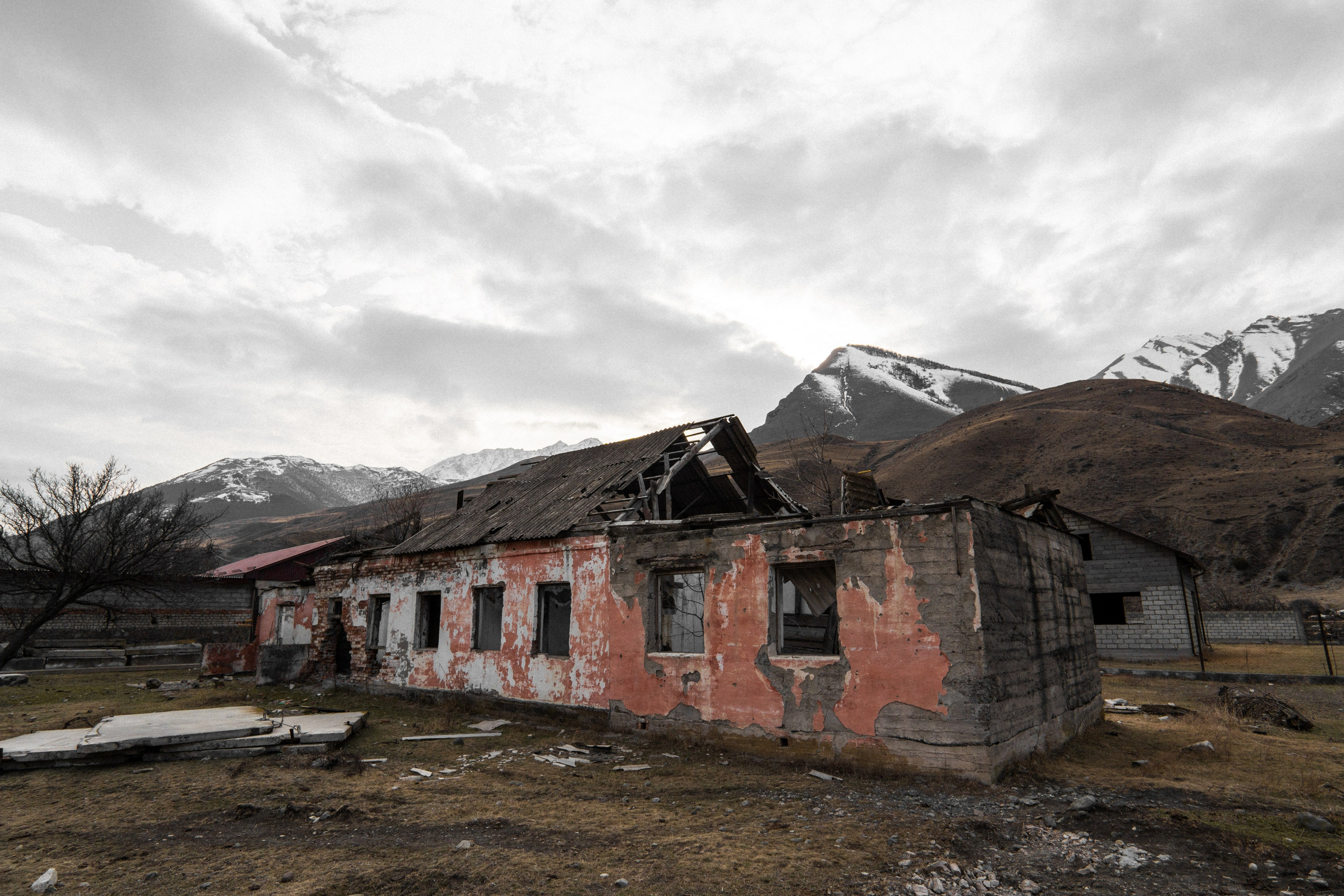 Фотографические услуги Владикавказ, фотостудия Владикавказ, фотограф на выезд Владикавказ, фотосессия Владикавказ, парная фотосессия Владикавказ, фотограф на медовый месяц Владикавказ, фотограф на предложение Владикавказ, фотография выпускного Владикавказ, фотограф природы Владикавказ, фотография архитектуры Владикавказ, культурная фотография Владикавказ, туристическая фотография Владикавказ, ночная фотография Владикавказ, уличная фотография Владикавказ, репортажный фотограф Владикавказ, документальная фотография Владикавказ, художественный фотограф Владикавказ, предметная фотография Владикавказ, корпоративный фотограф Владикавказ, фотограф домашних животных Владикавказ
