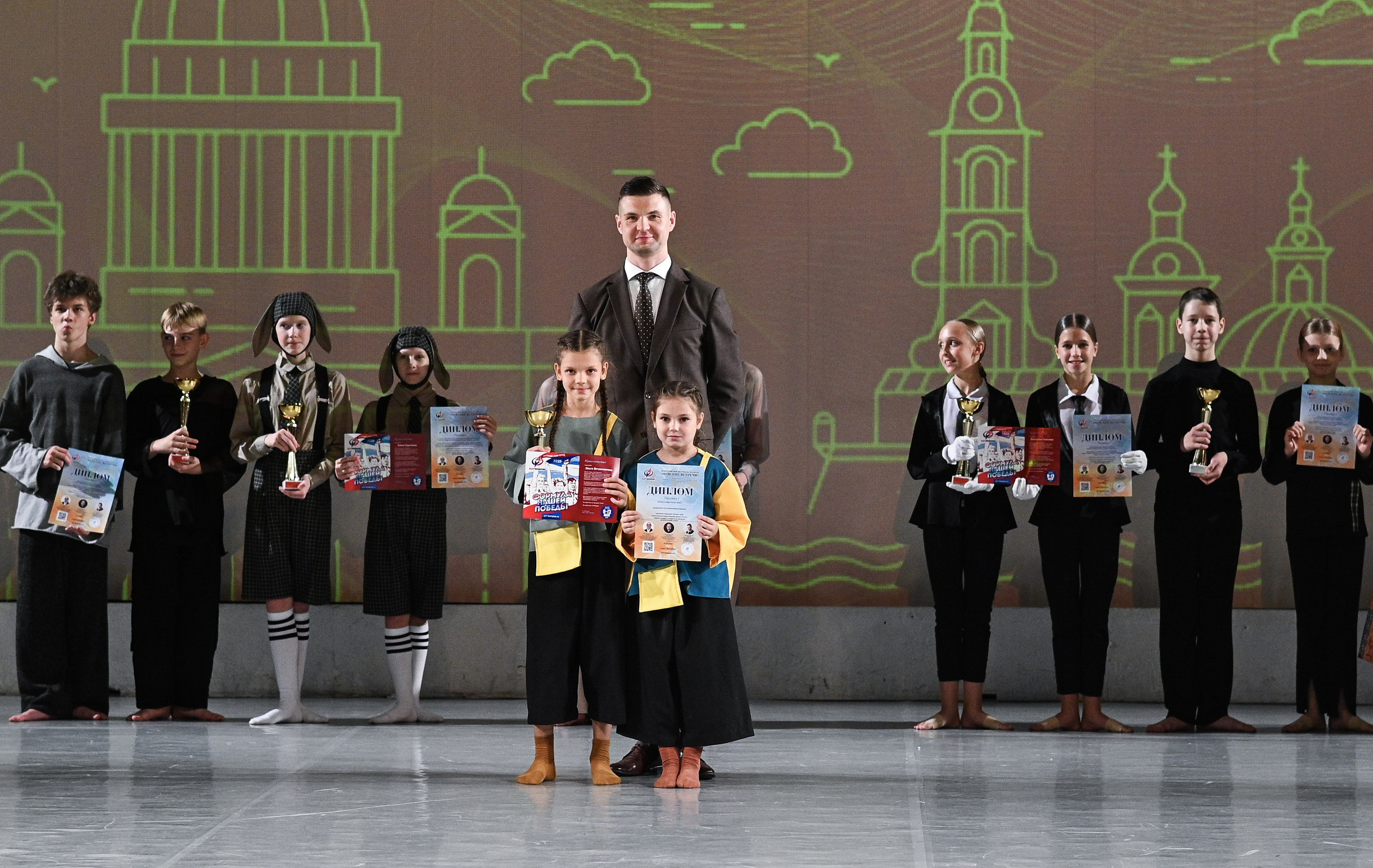 06.10.2024 «АртКомпас» Всероссийский фестиваль талантов «Невские встречи» г. СПБ. Медиастудия Фото Концепт