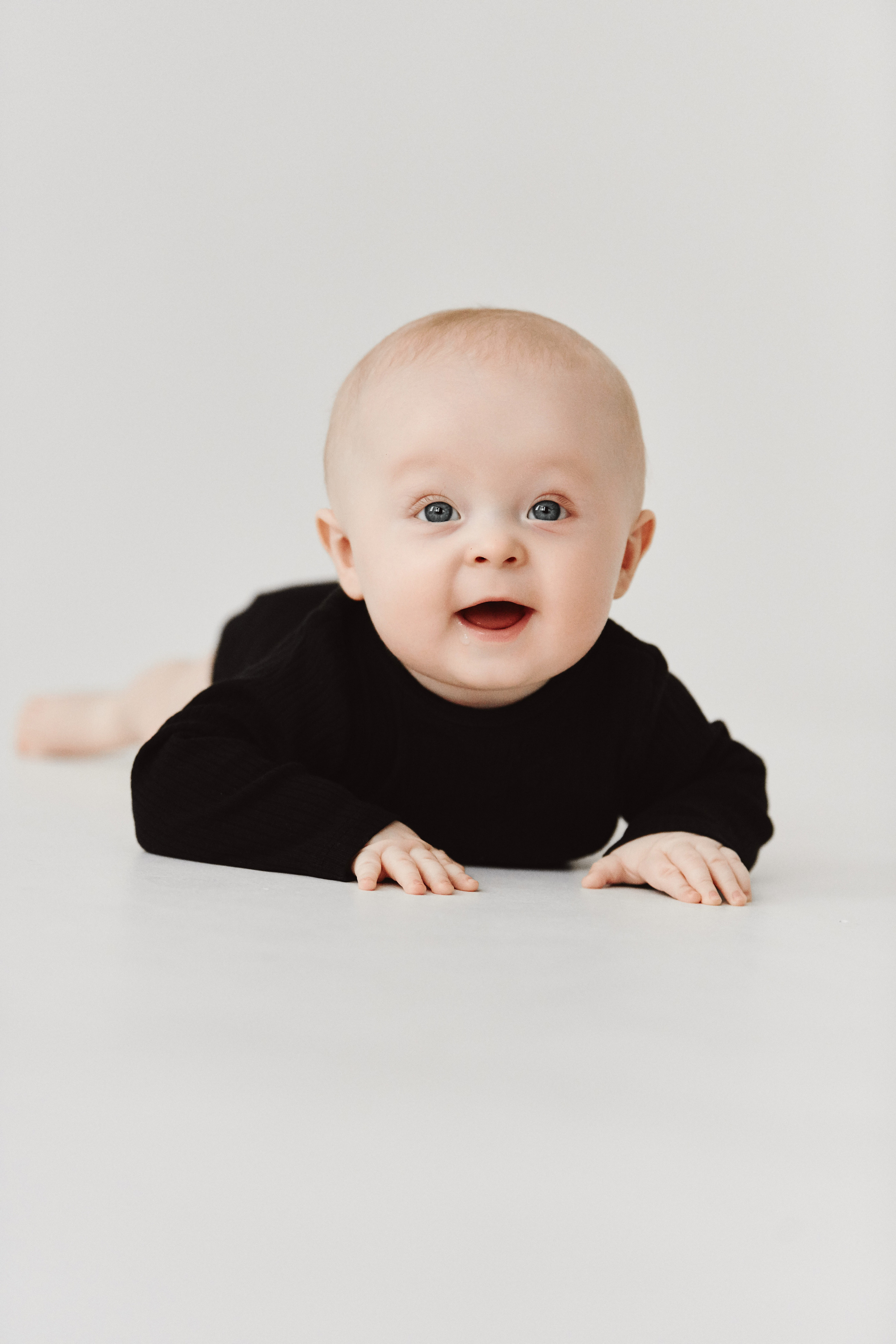 Maximilian 6 months. Анна Мамаева коммерческий фотограф в Красноярске