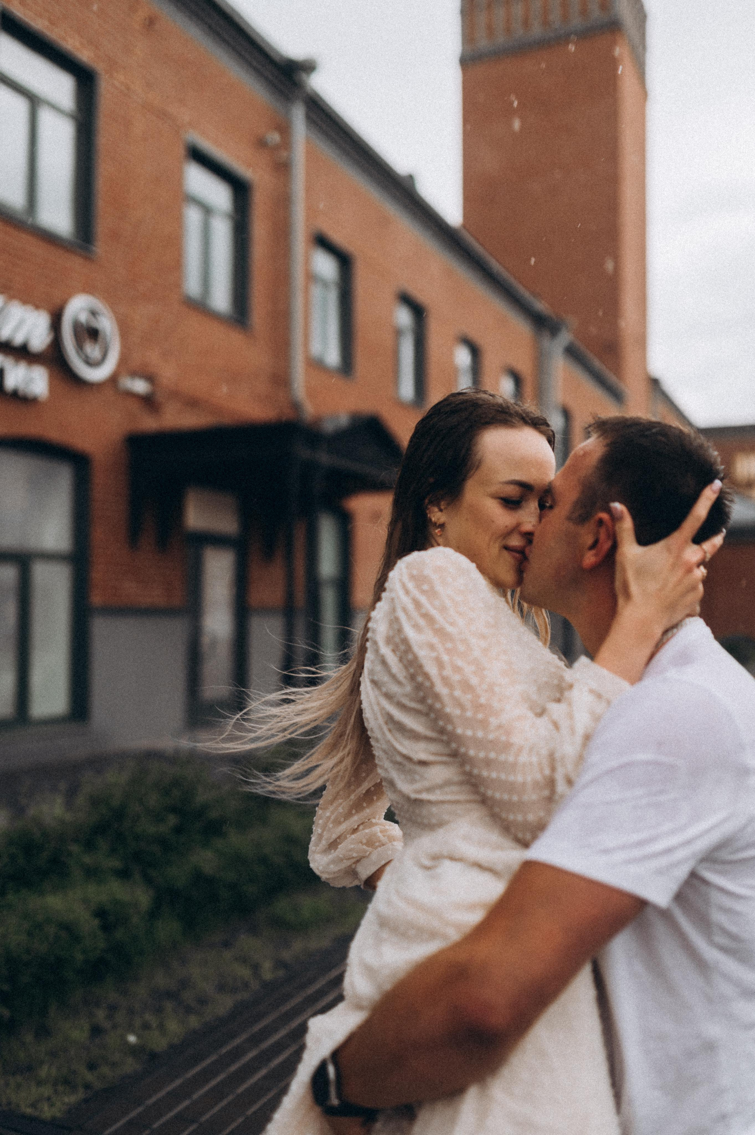 Лав-стори под дождем. Фотограф ПИТЕР СПБ Надежда Баранова