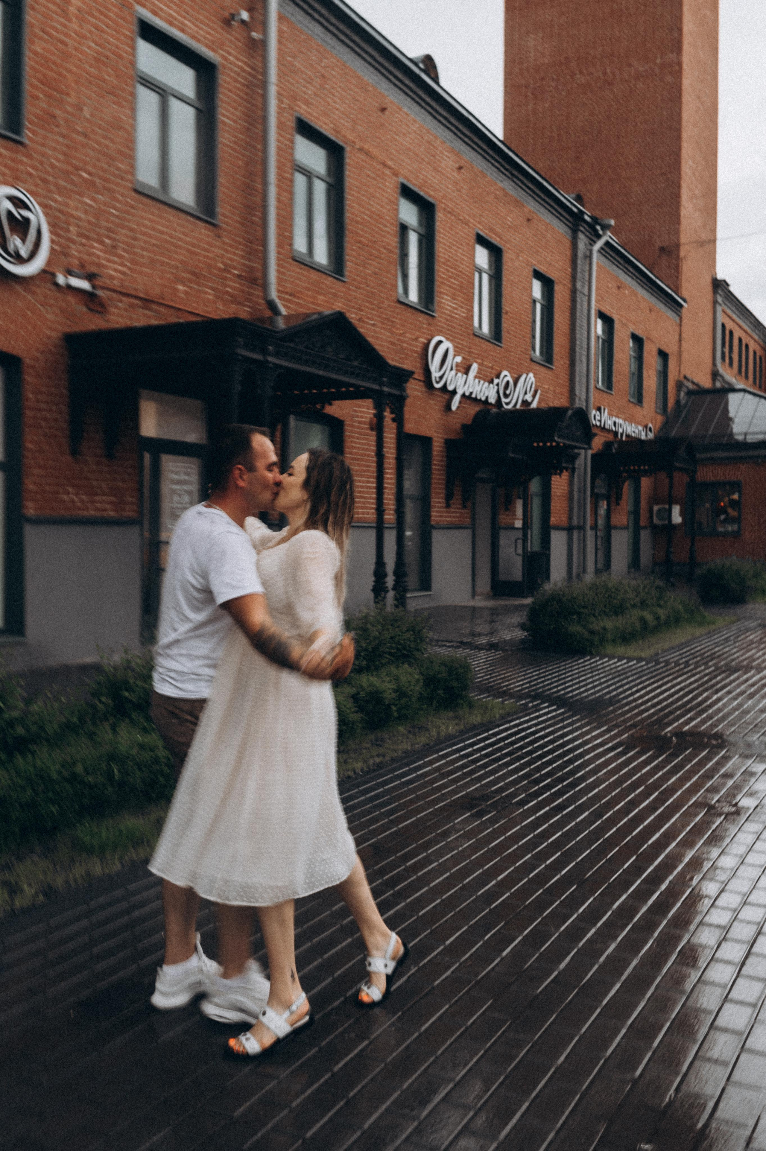 Лав-стори под дождем. Фотограф ПИТЕР СПБ Надежда Баранова