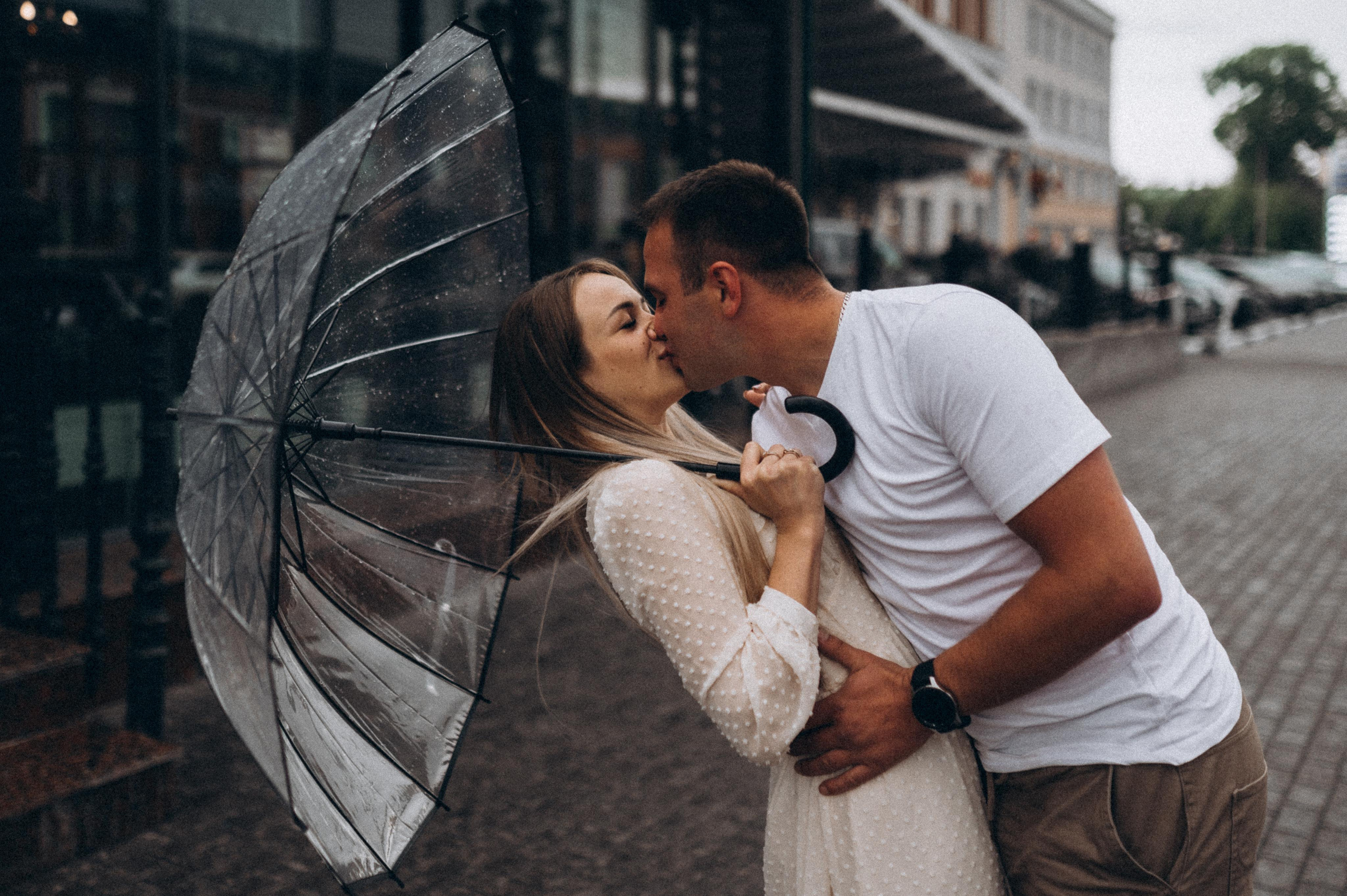 Лав-стори под дождем. Фотограф ПИТЕР СПБ Надежда Баранова