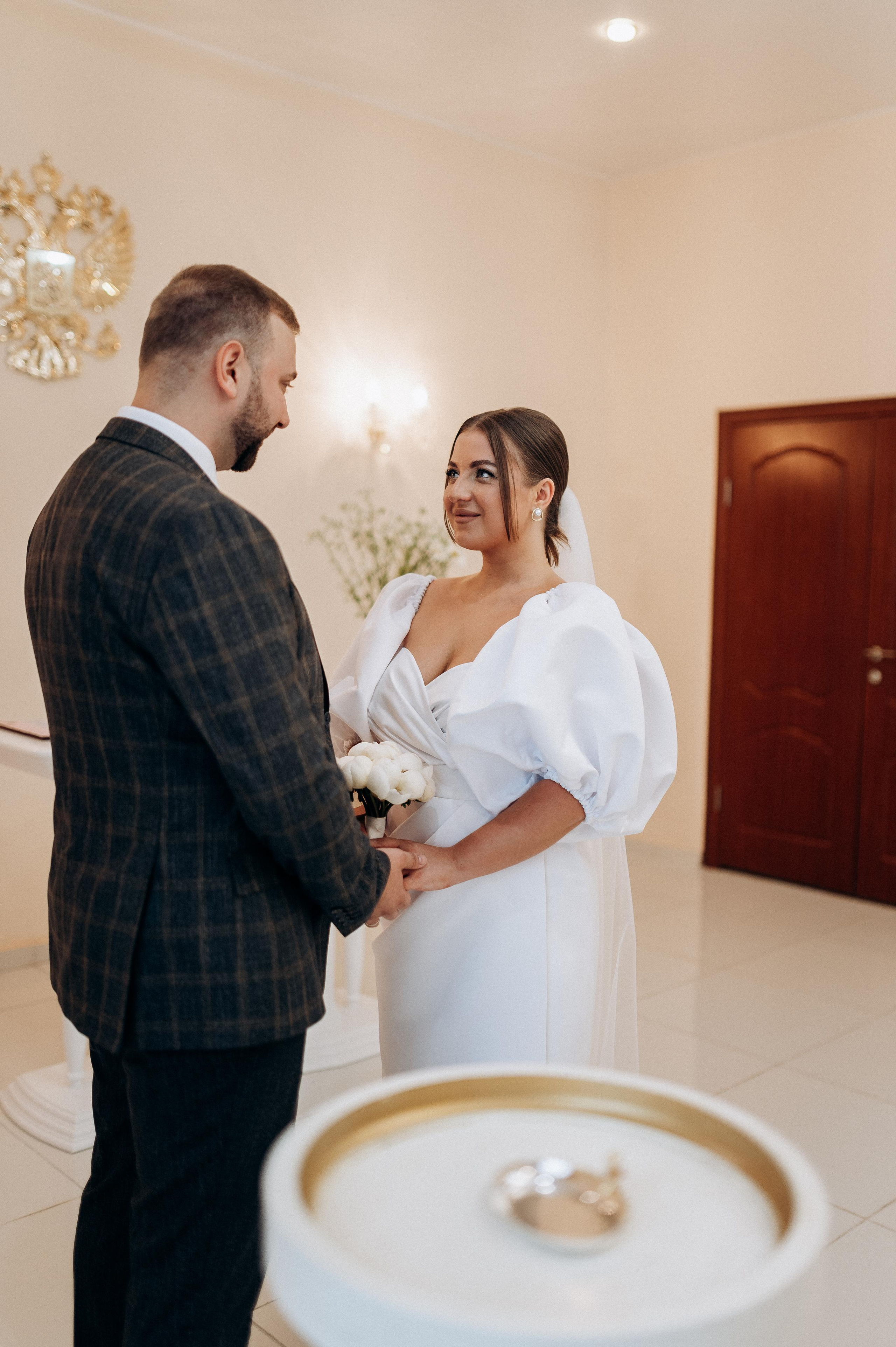 Камерная свадьба (Сборы, загс, фотопрогулка). Фотограф ПИТЕР СПБ Надежда Баранова